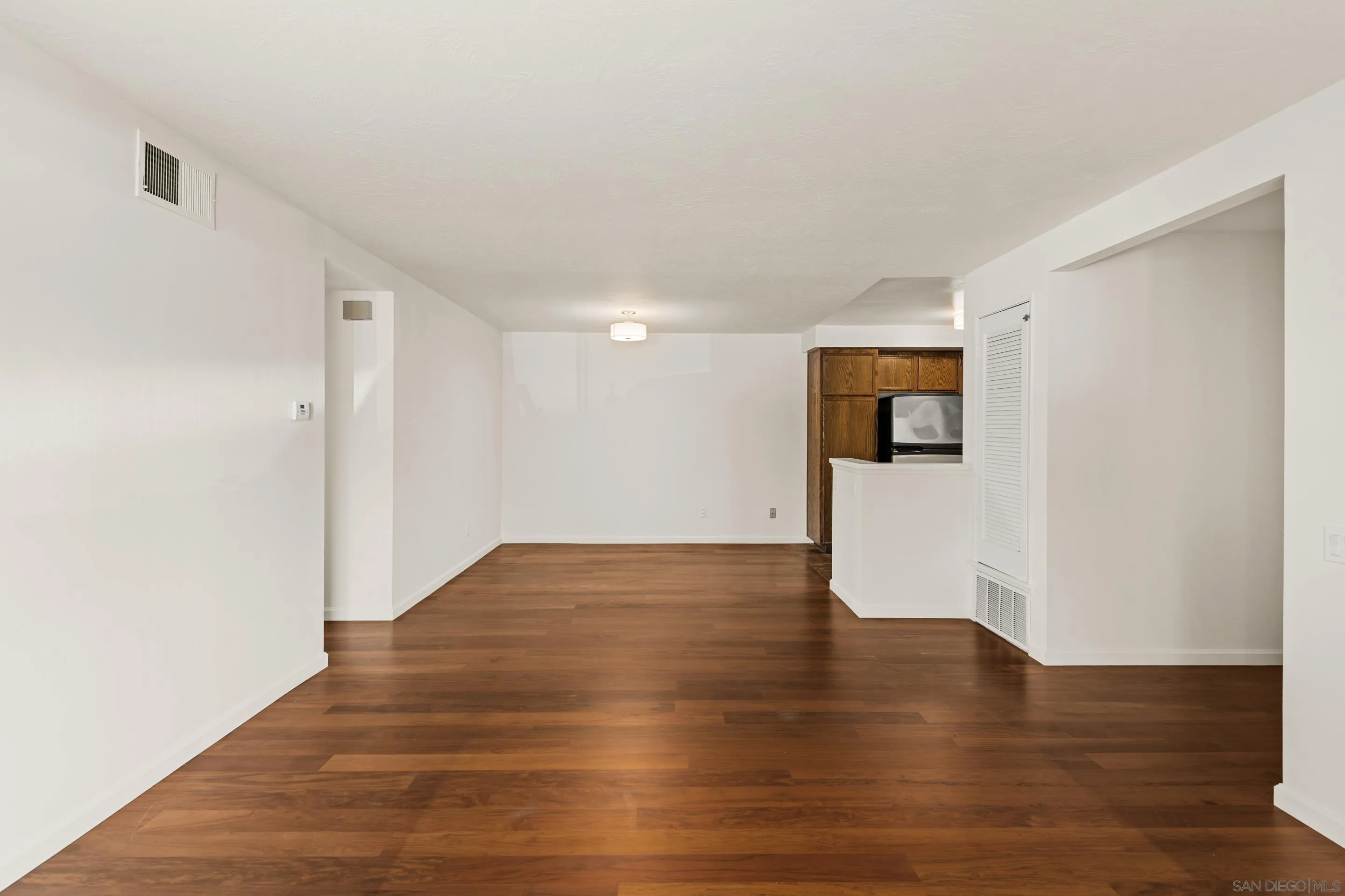 Photo #5: 240012283 Listing 