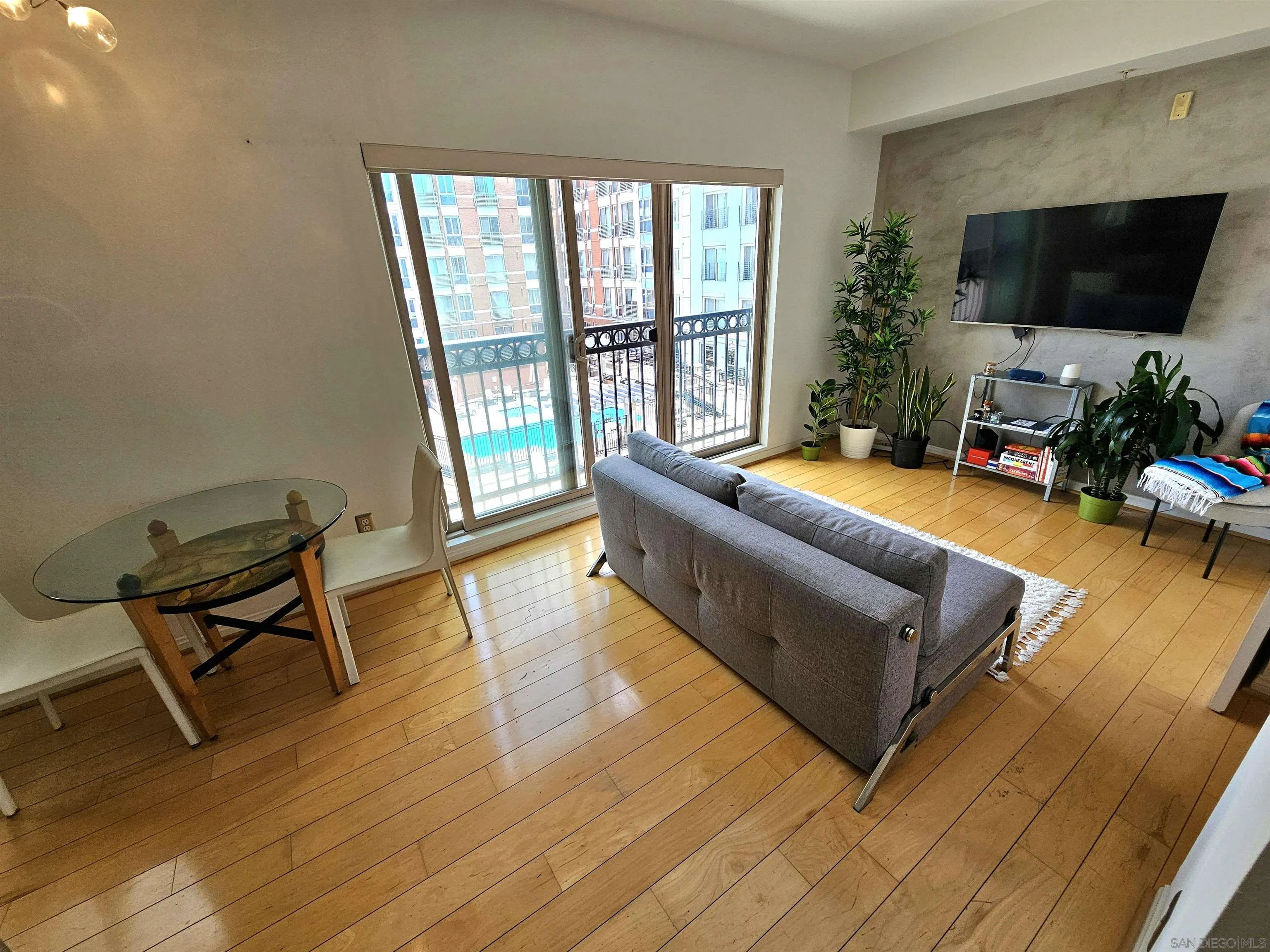 Photo #4: 240012351 Listing 
