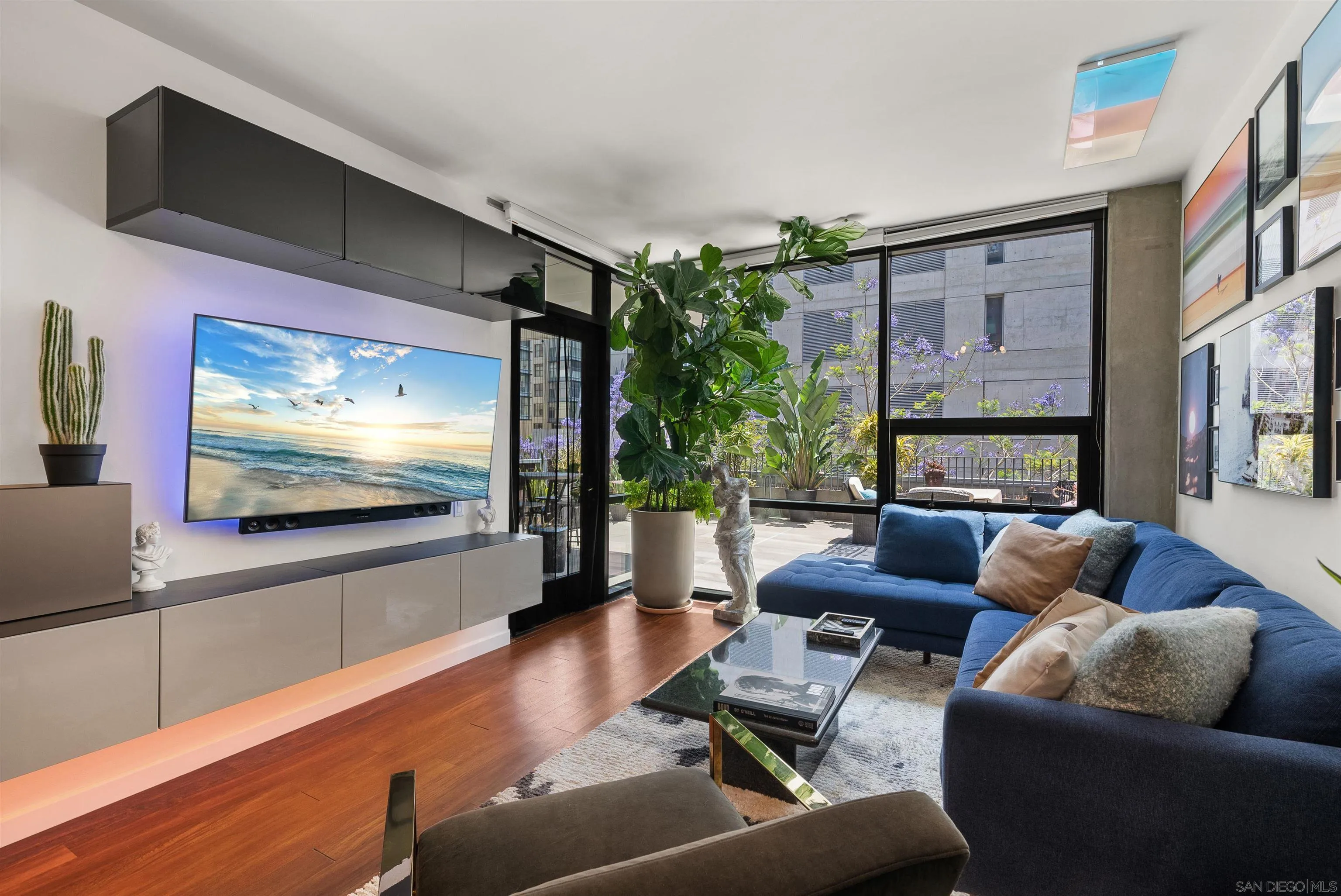 https://cdn.realtyfeed.com/cdn/127/240012430/7b1c5322a6b05139aa1e9565019bf540.webp