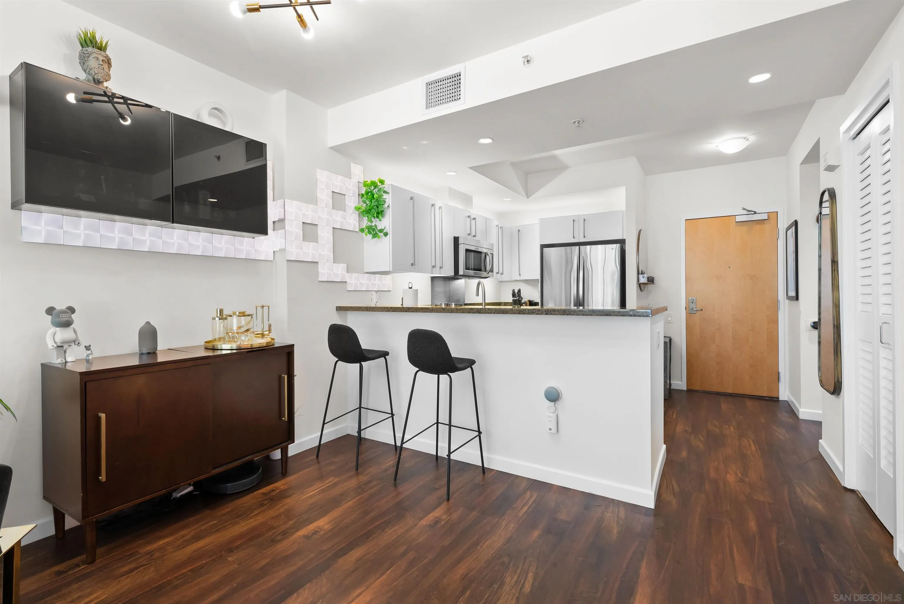 https://cdn.realtyfeed.com/cdn/127/240012430/8c2856235445f9e06e6b9d593f7455b4.webp