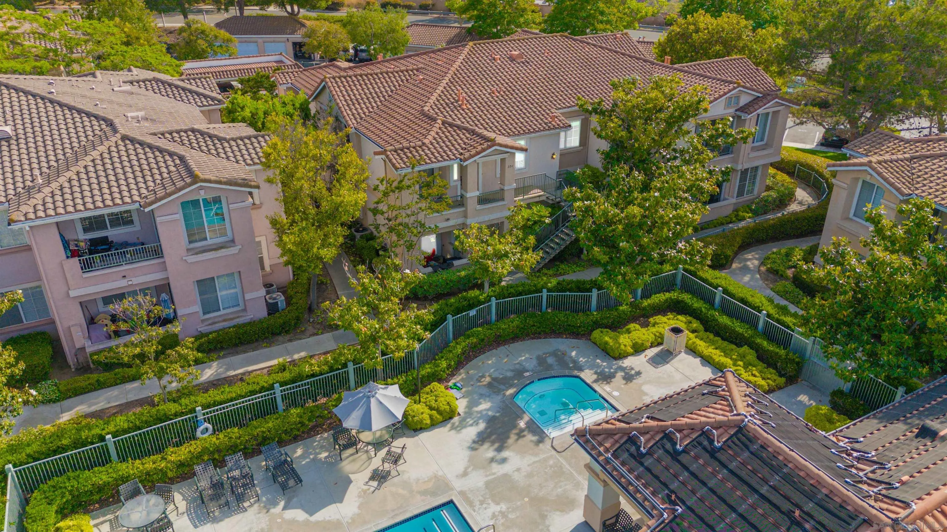 Photo #5: 240012709 Listing 