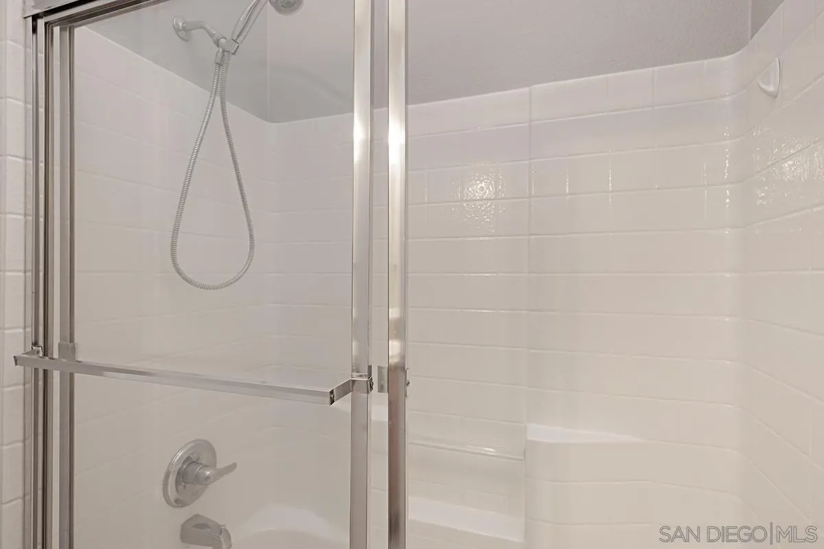 https://cdn.realtyfeed.com/cdn/127/240012719/dc439963bbac78fe060a5f94249ccb6c.webp