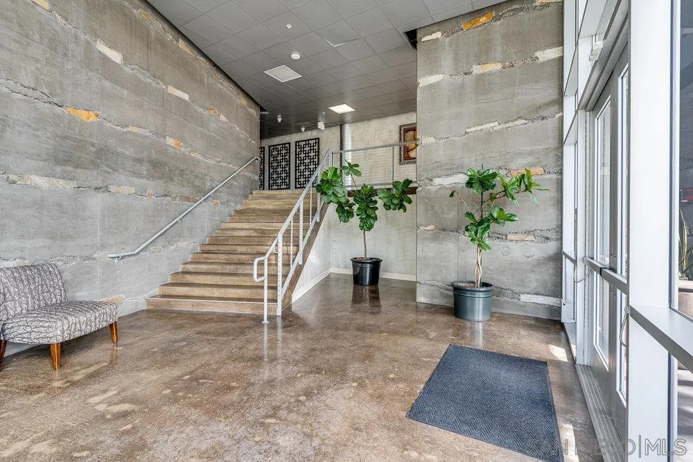 Photo #3: 240012958 Listing 