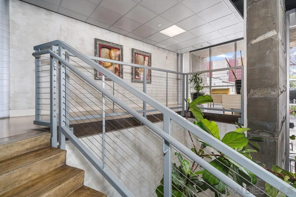 Photo #4: 240012958 Listing 
