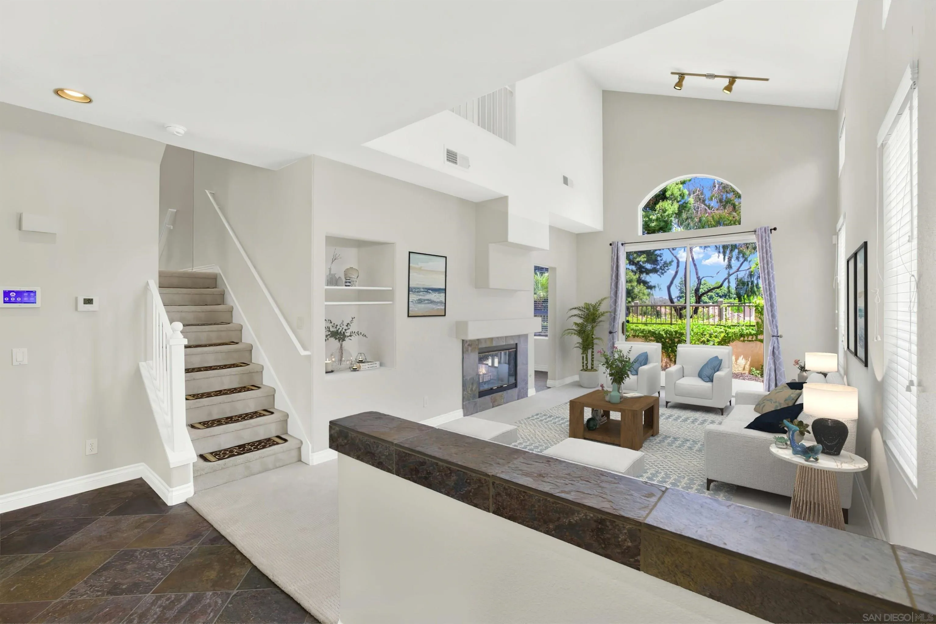 Photo #3: 240012998 Listing 