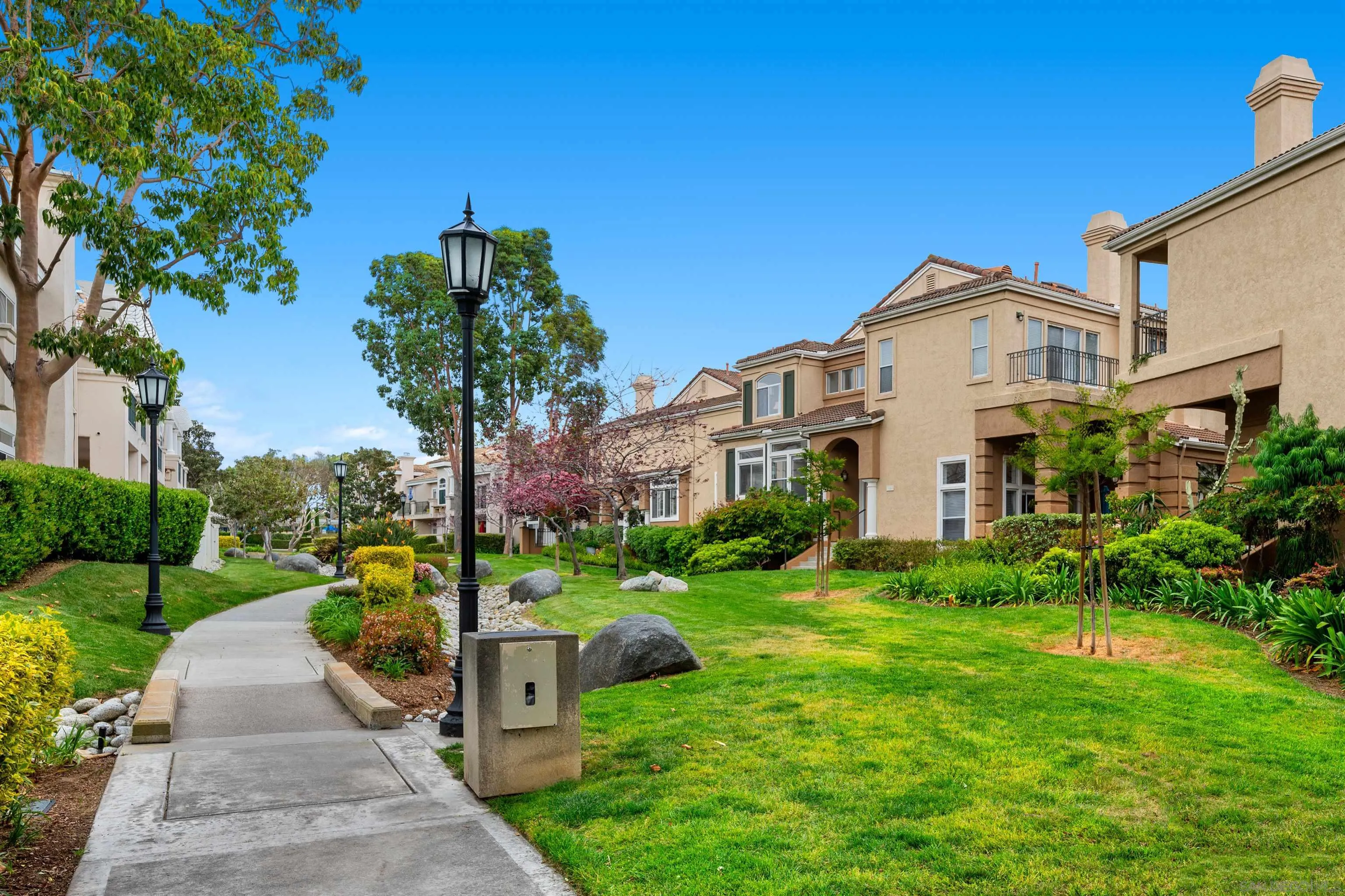 Photo #3: 240013000 Listing 