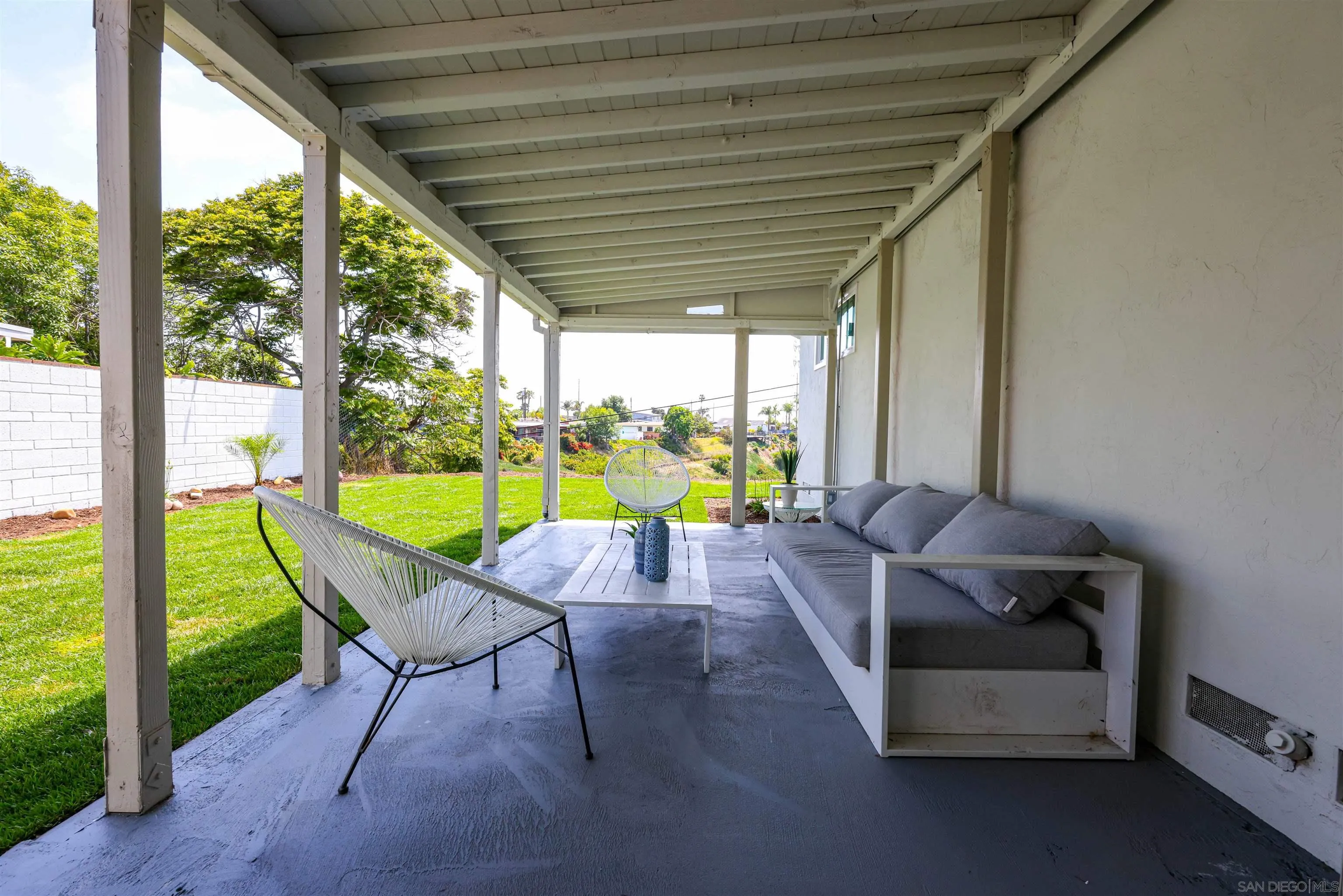 https://cdn.realtyfeed.com/cdn/127/240013013/e51c897ba52926f0d96a3fdb64b794c3.webp