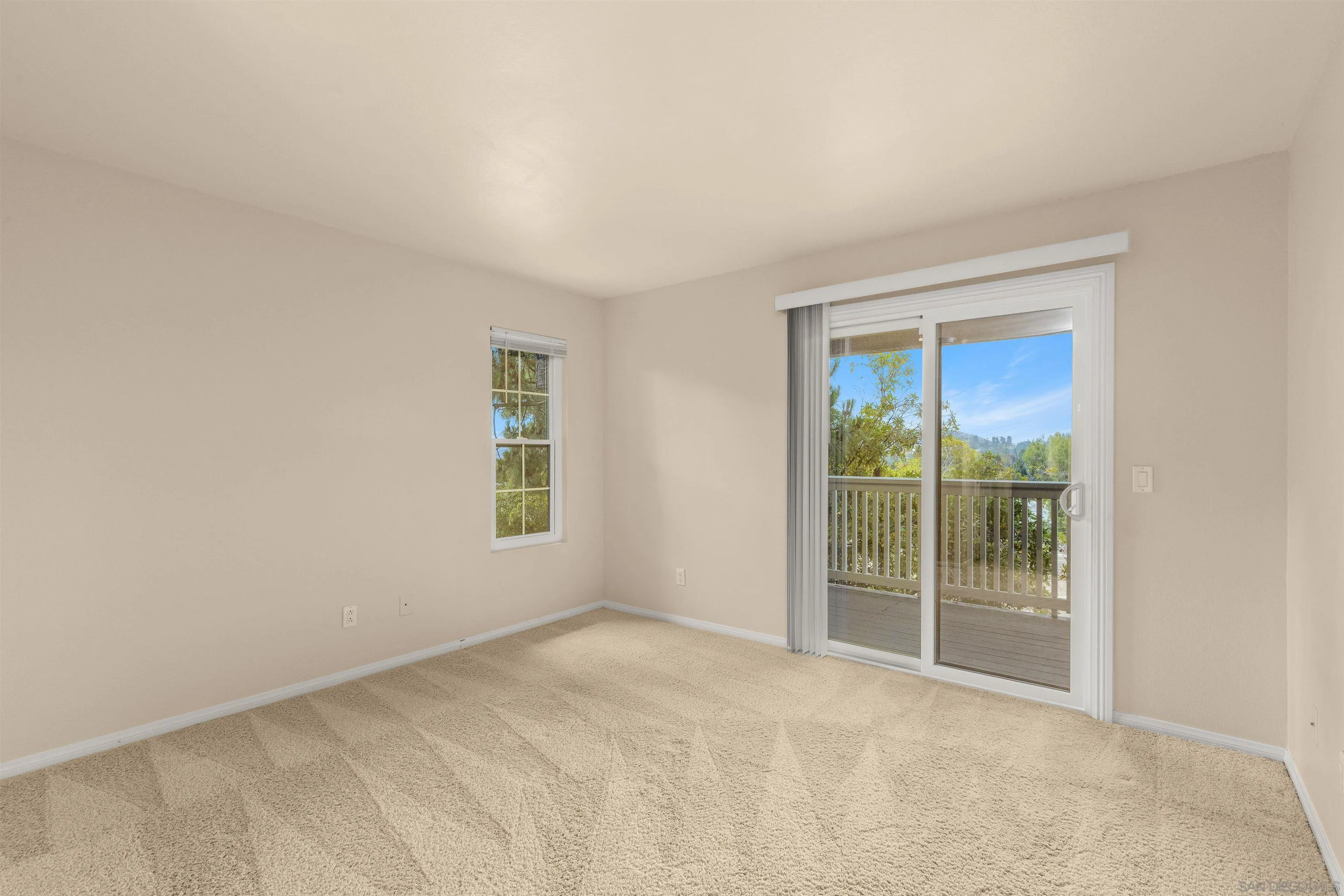 https://cdn.realtyfeed.com/cdn/127/240013069/8fe749f004cfe8808c4d68256dd3332b.webp