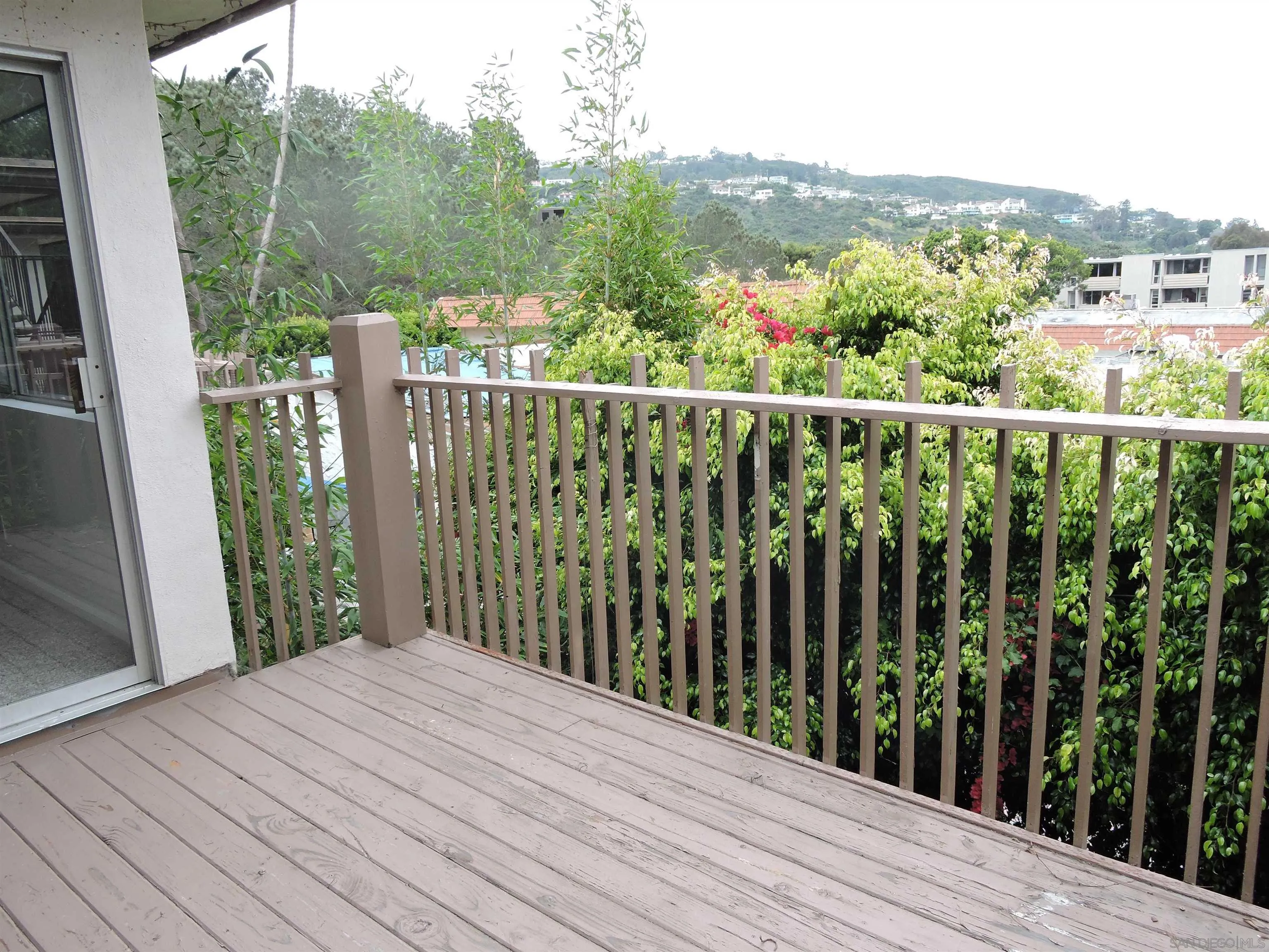 Photo #4: 240013093 Listing 