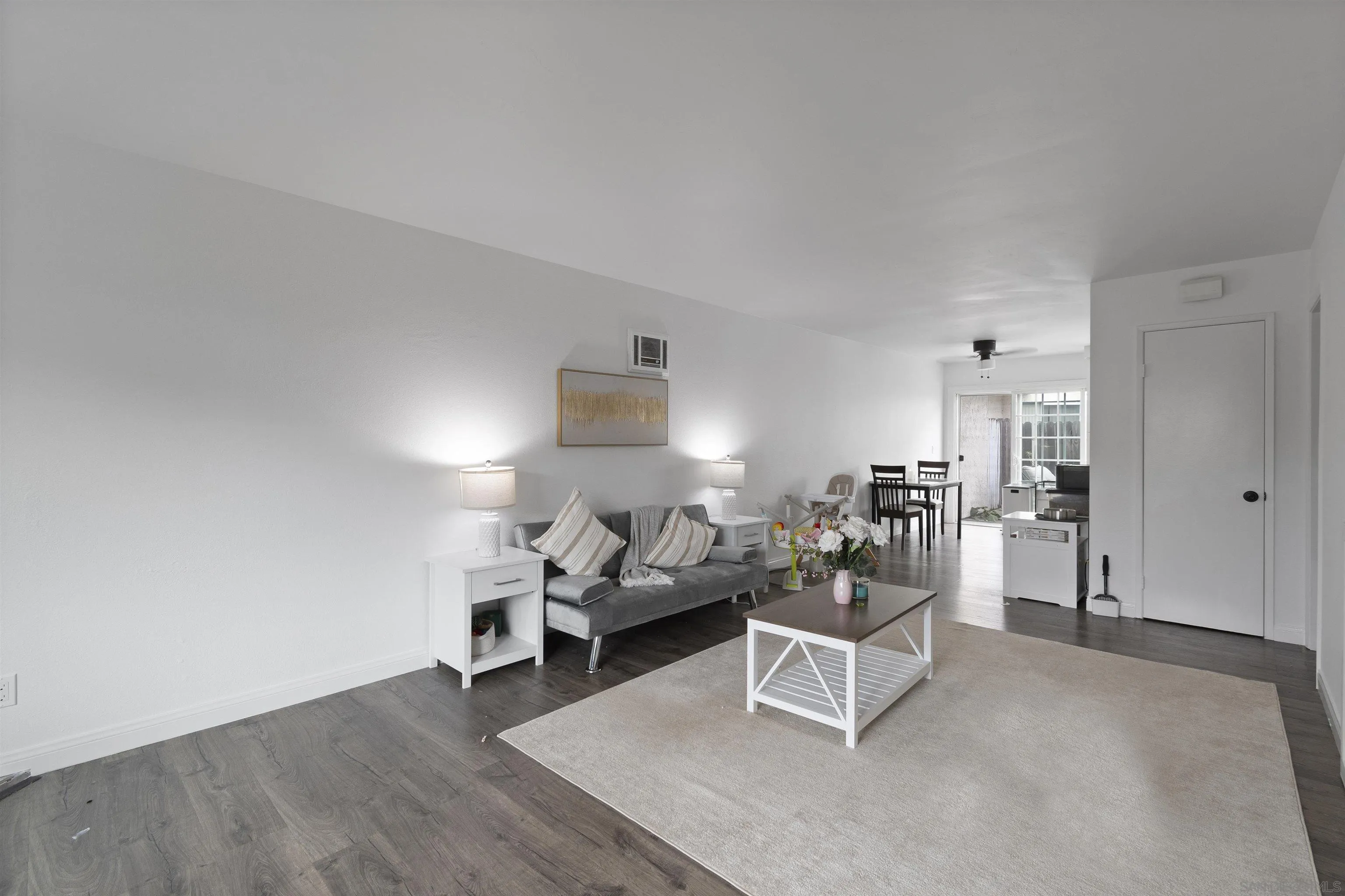 Photo #5: 240013208 Listing 