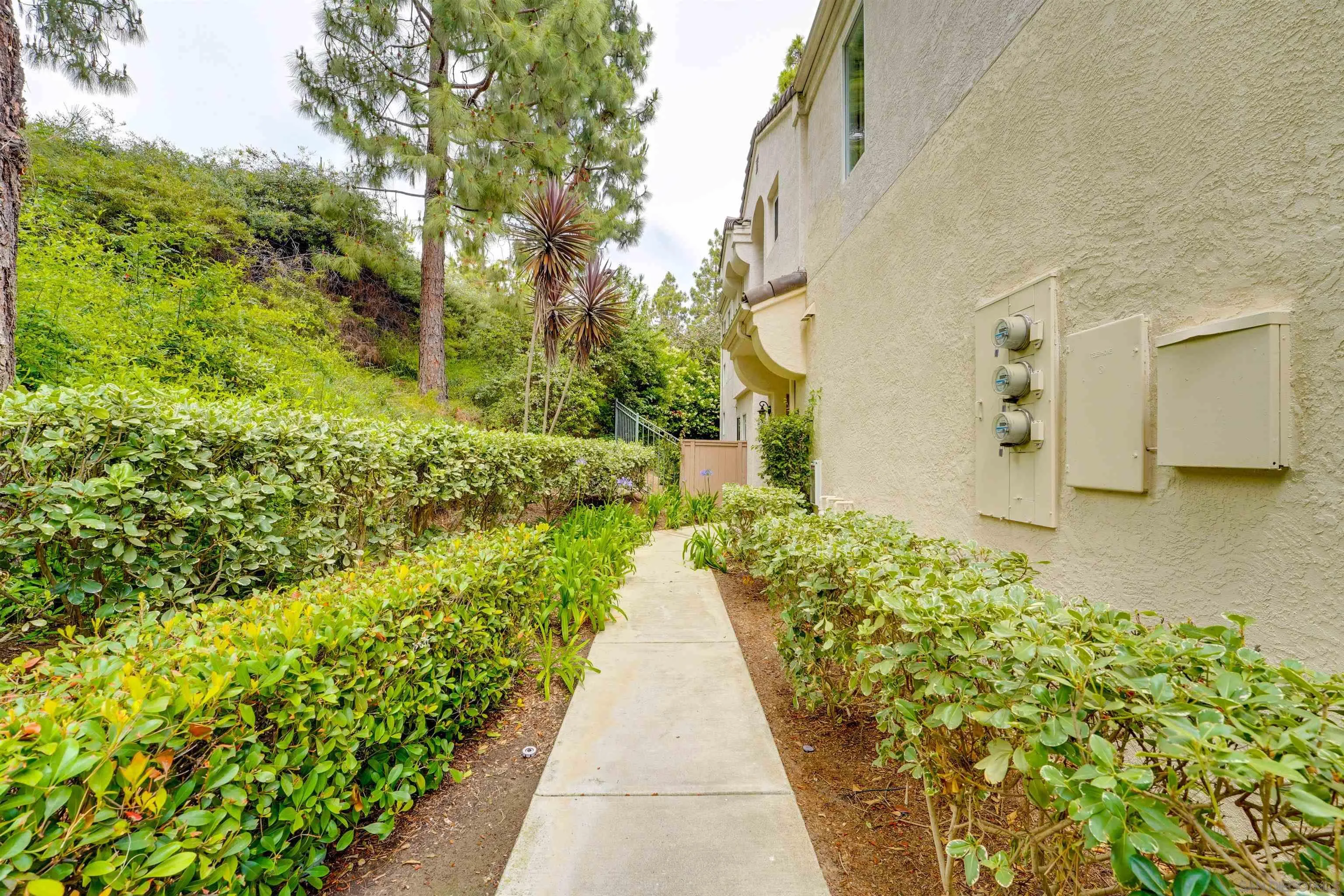 Photo #3: 240013224 Listing 