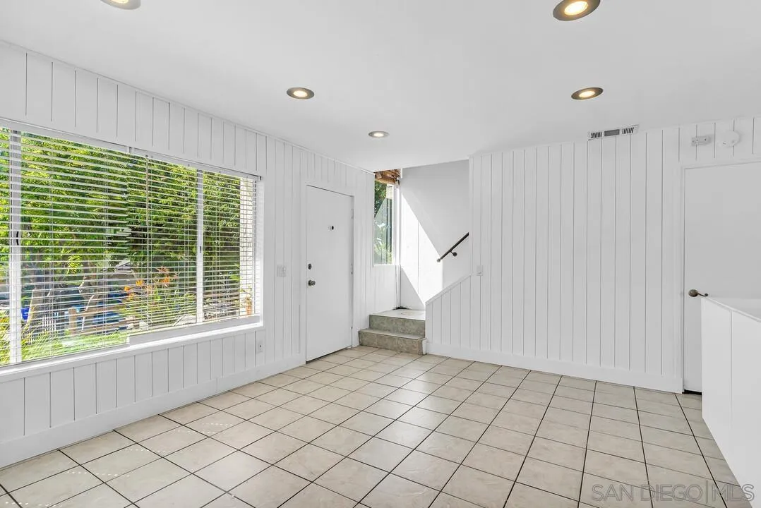 Photo #4: 240013316 Listing 