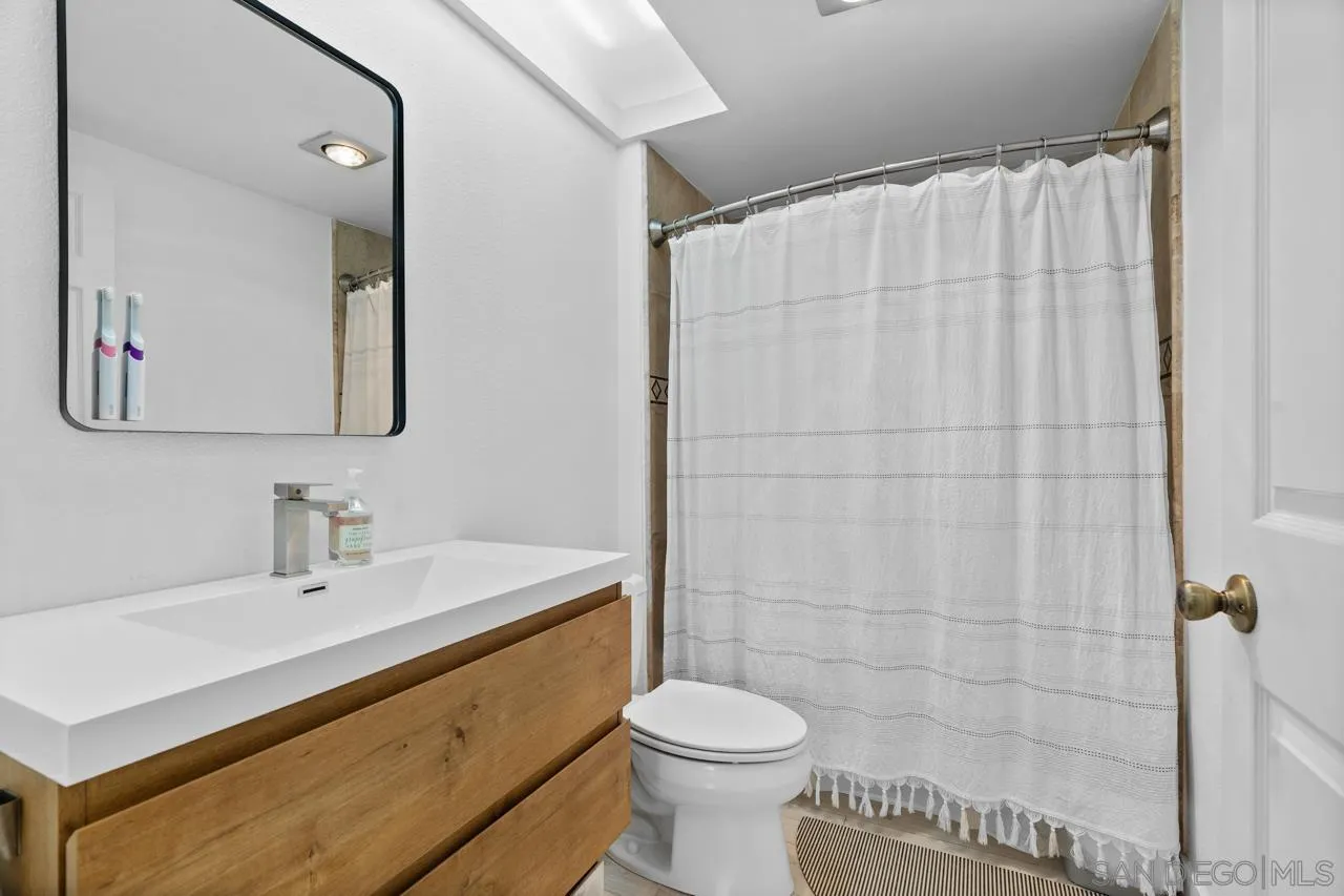 https://cdn.realtyfeed.com/cdn/127/240013410/dfebdc19b40556fc3db4b28a7e444a4b.webp