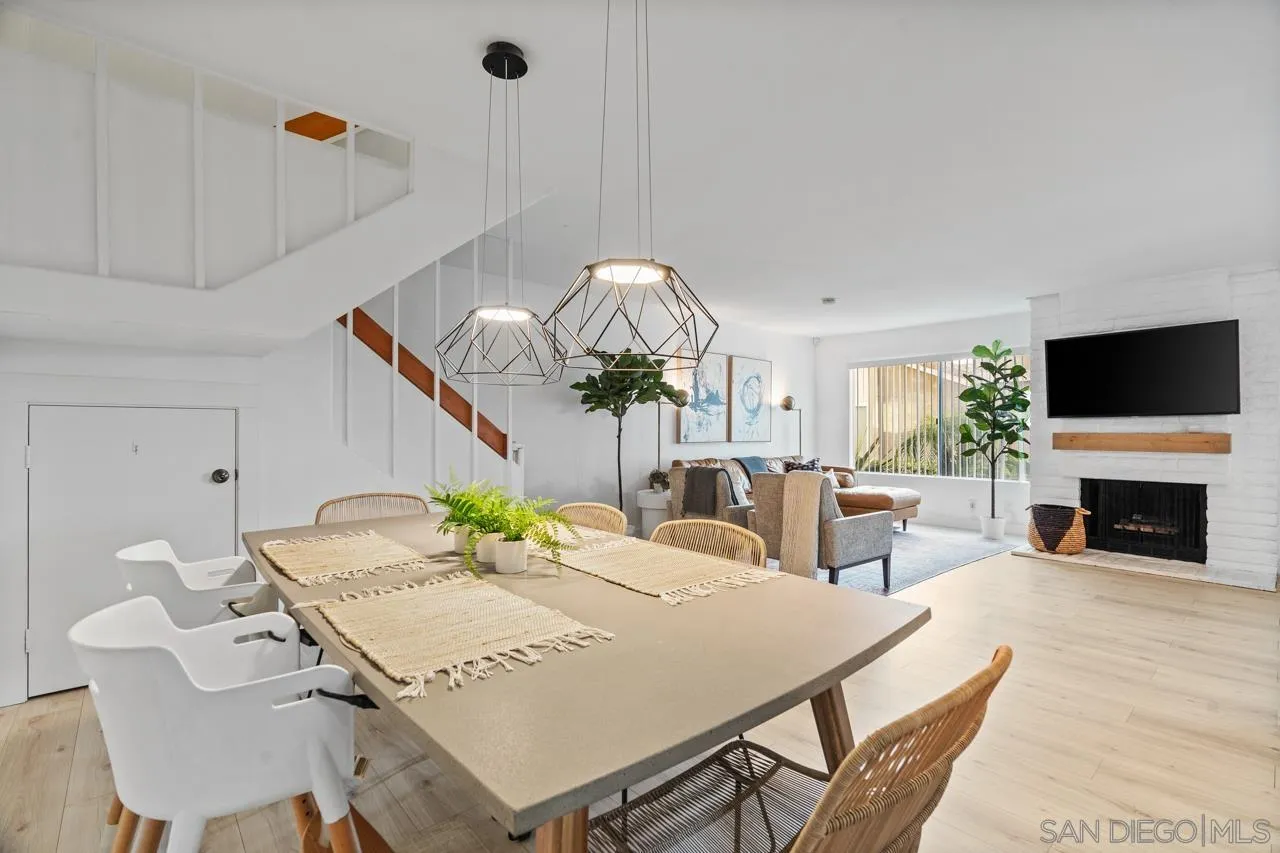 https://cdn.realtyfeed.com/cdn/127/240013410/e8bac1394bc005dd9494a7c5e755dba8.webp