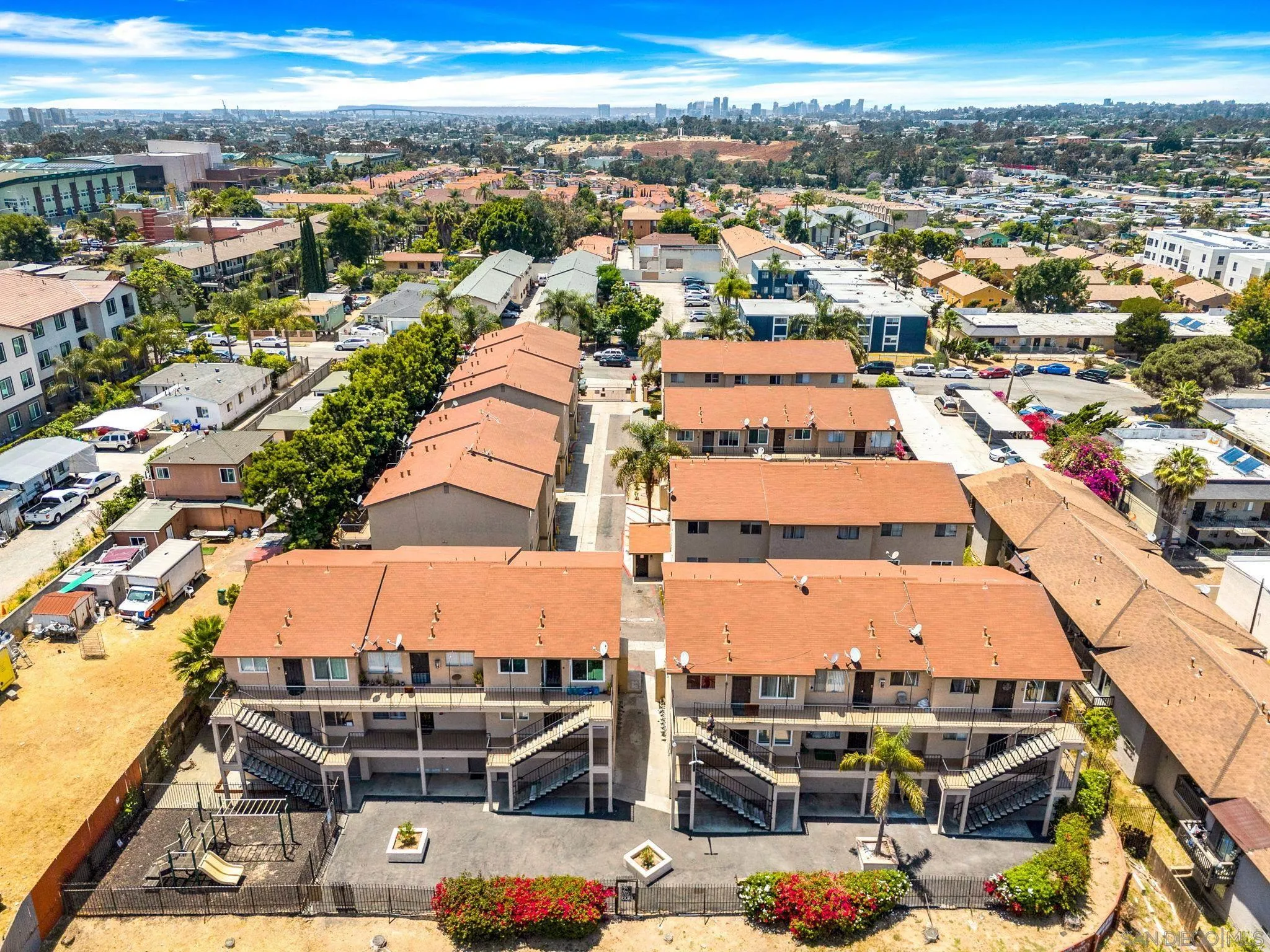 https://cdn.realtyfeed.com/cdn/127/240013416/1f2e4abc9f73a39769b49e19583f99ae.webp