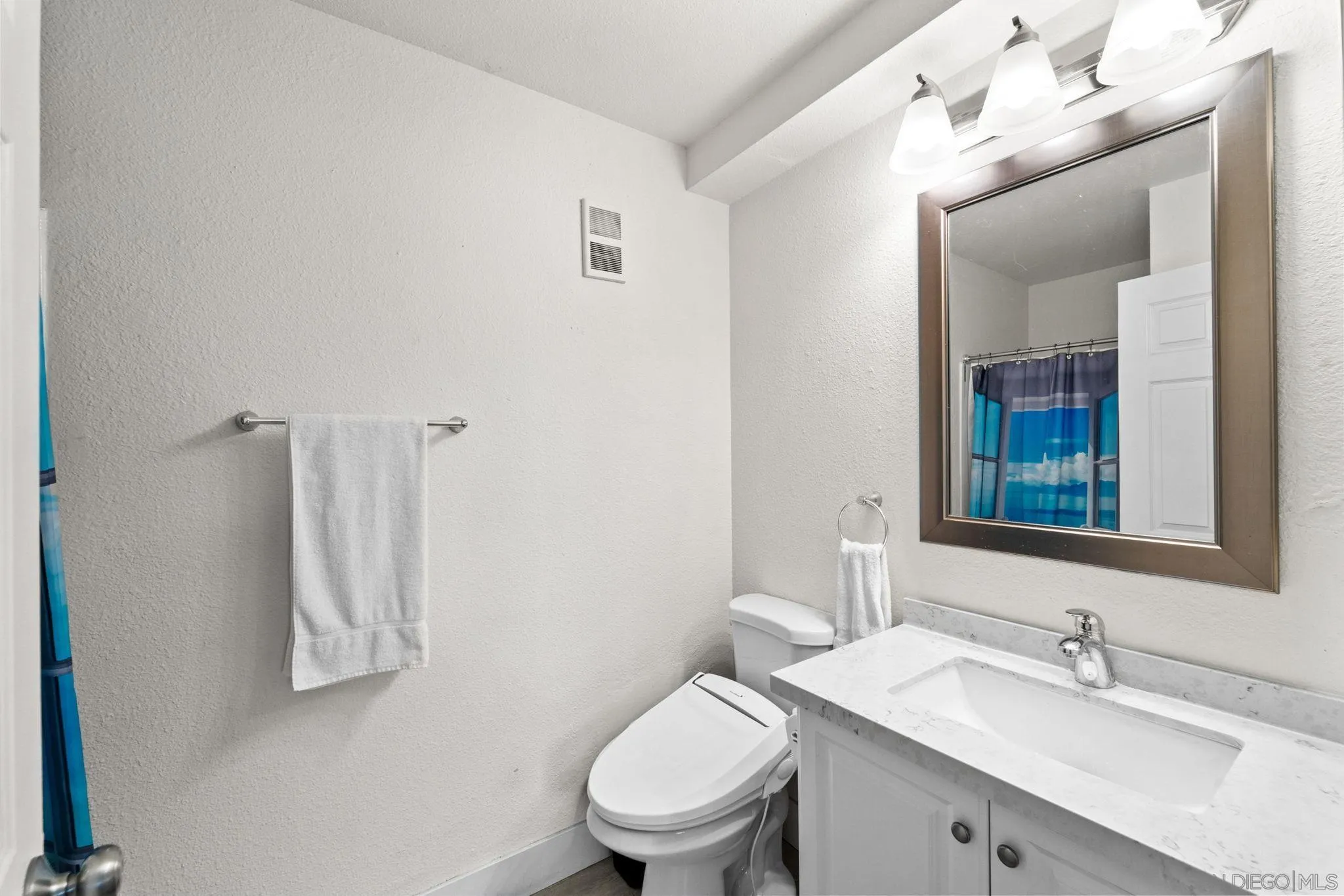 https://cdn.realtyfeed.com/cdn/127/240013416/5def10bd69150014505483640b6d5c38.webp