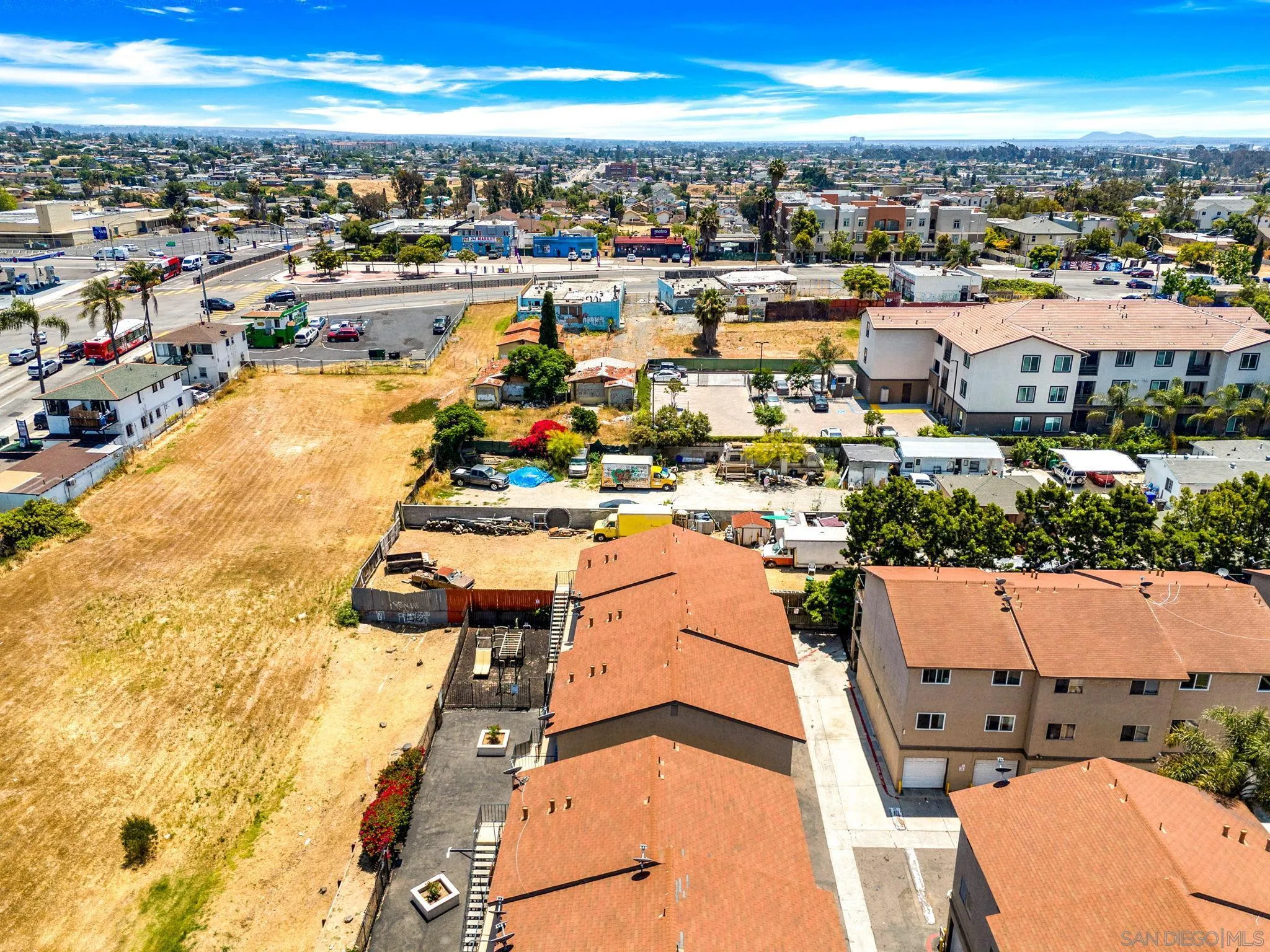 https://cdn.realtyfeed.com/cdn/127/240013416/b3e9a52607abf083e11c45d7b698137f.webp