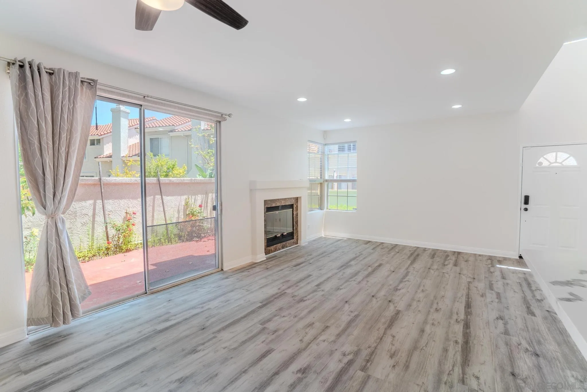 Photo #6: 240013456 Listing 