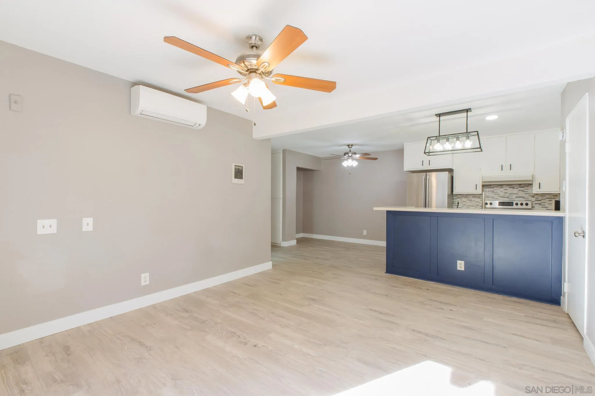 Photo #6: 240013724 Listing 
