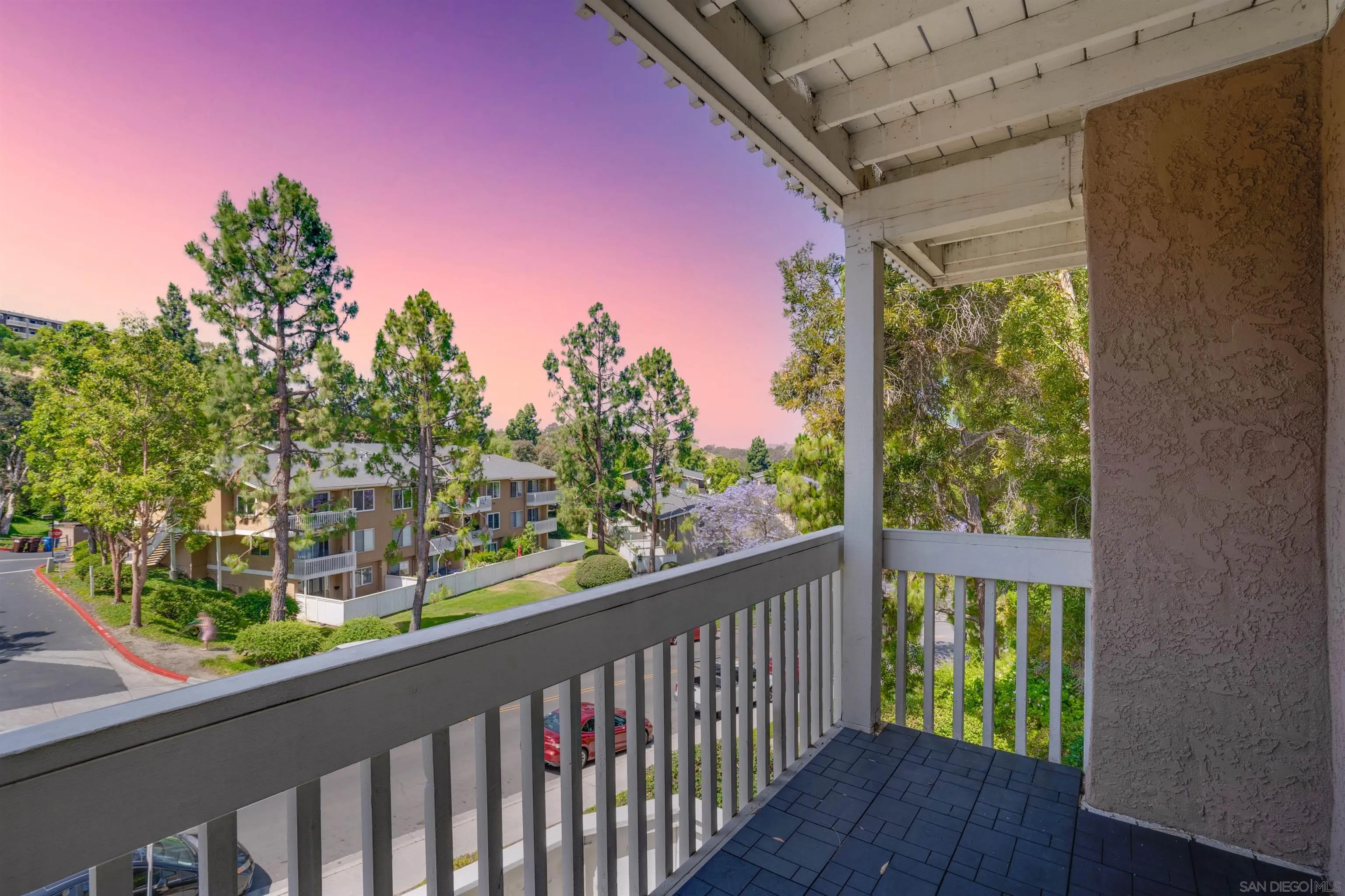 https://cdn.realtyfeed.com/cdn/127/240014017/1d5266638f0106ef49ee47b630b58877.webp