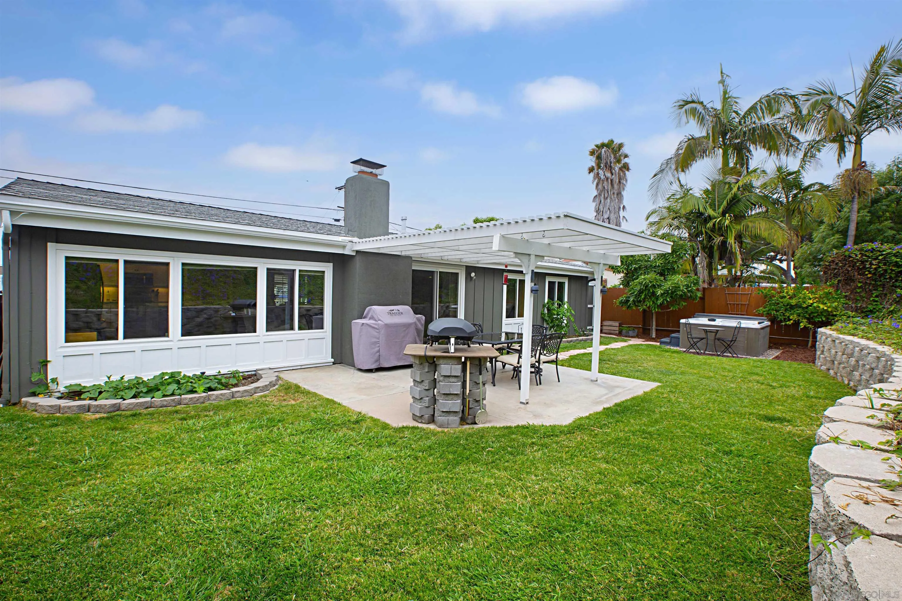 https://cdn.realtyfeed.com/cdn/127/240014207/130f7adfe60eee2d01e924e8f996b8cc.webp