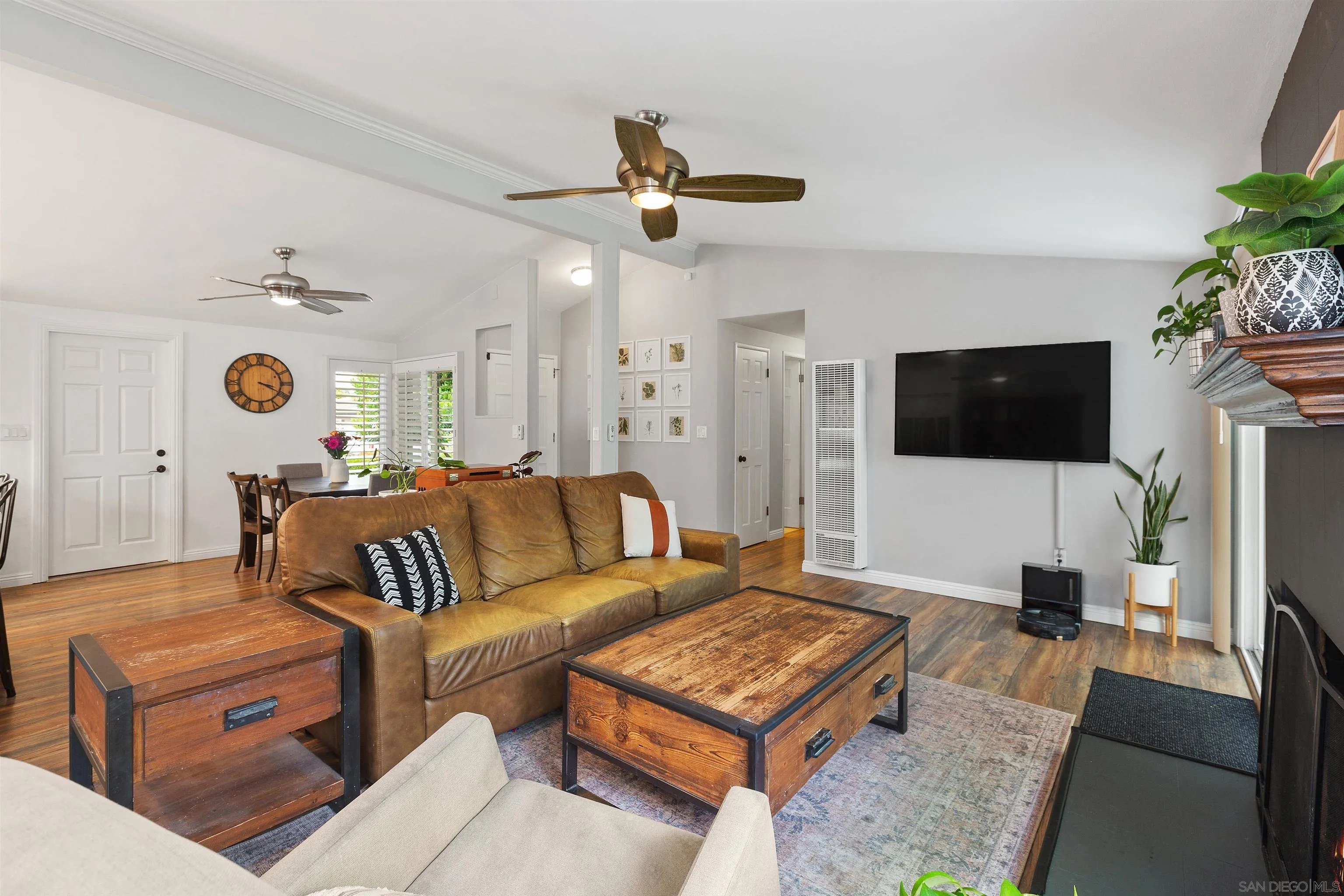 https://cdn.realtyfeed.com/cdn/127/240014207/26b1f88afd902ffe08b1548a72969ade.webp