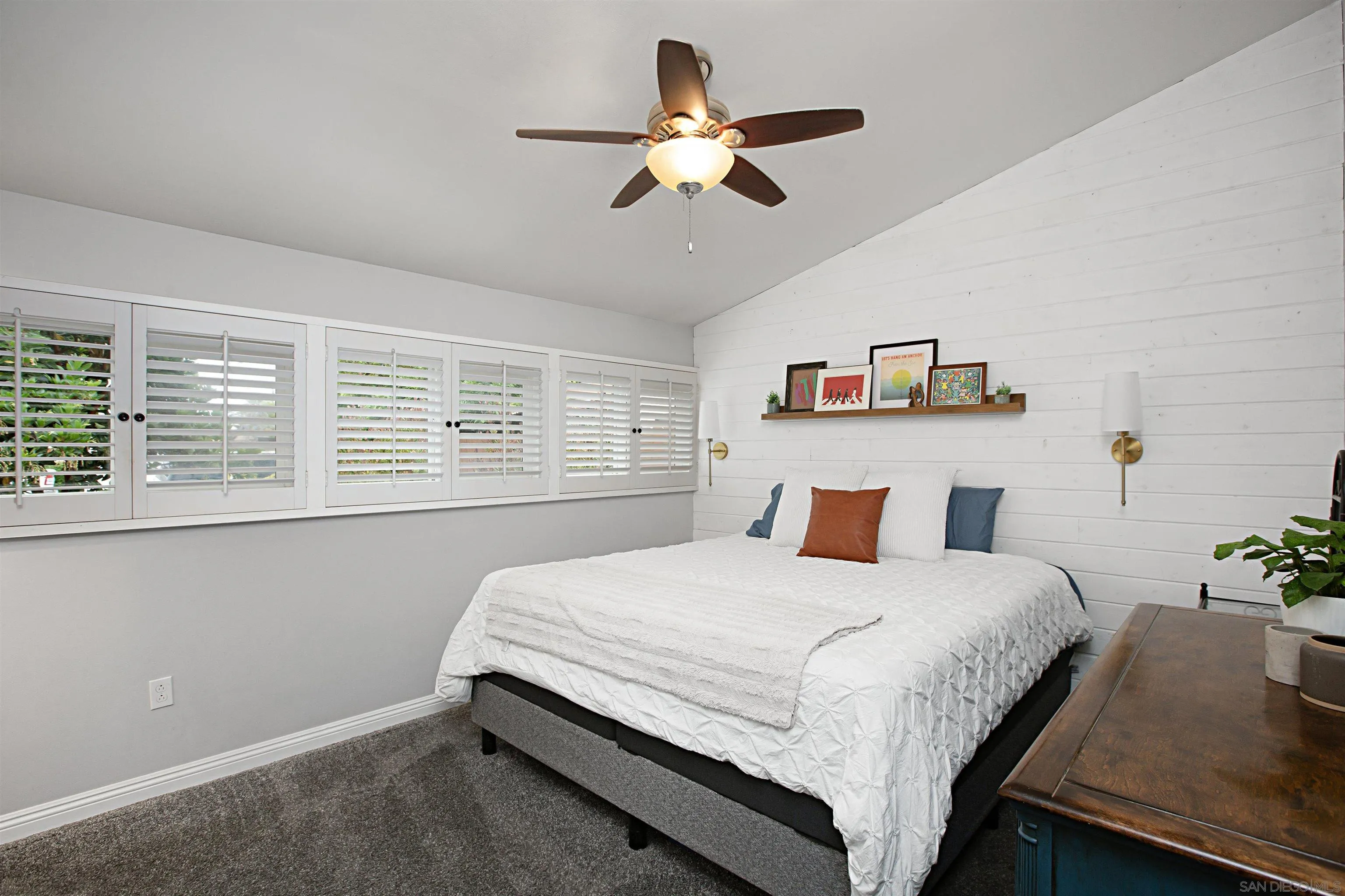 https://cdn.realtyfeed.com/cdn/127/240014207/591c9ad3a374ae247cfc94731ae0785c.webp