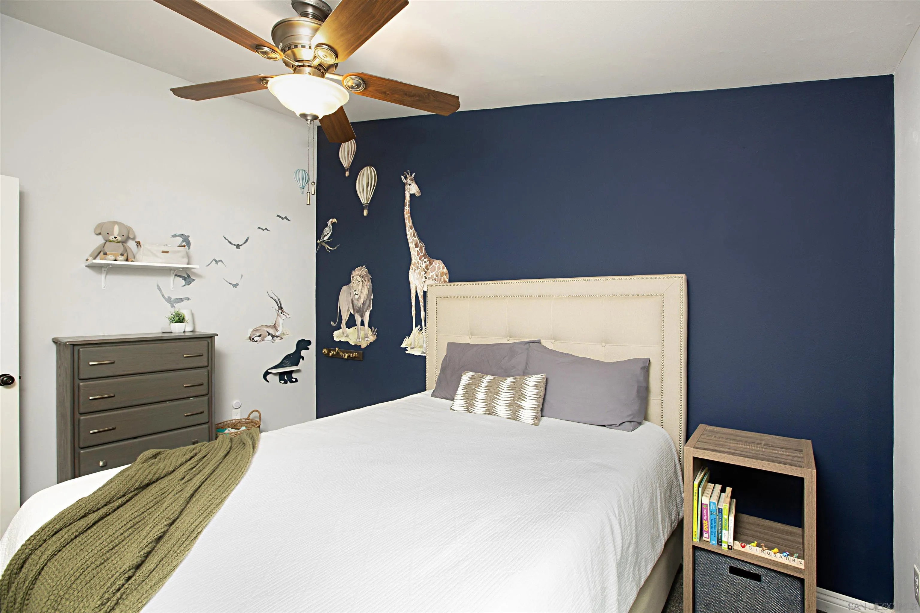 https://cdn.realtyfeed.com/cdn/127/240014207/bf989f6e0fda49c43ea7b75982035c95.webp