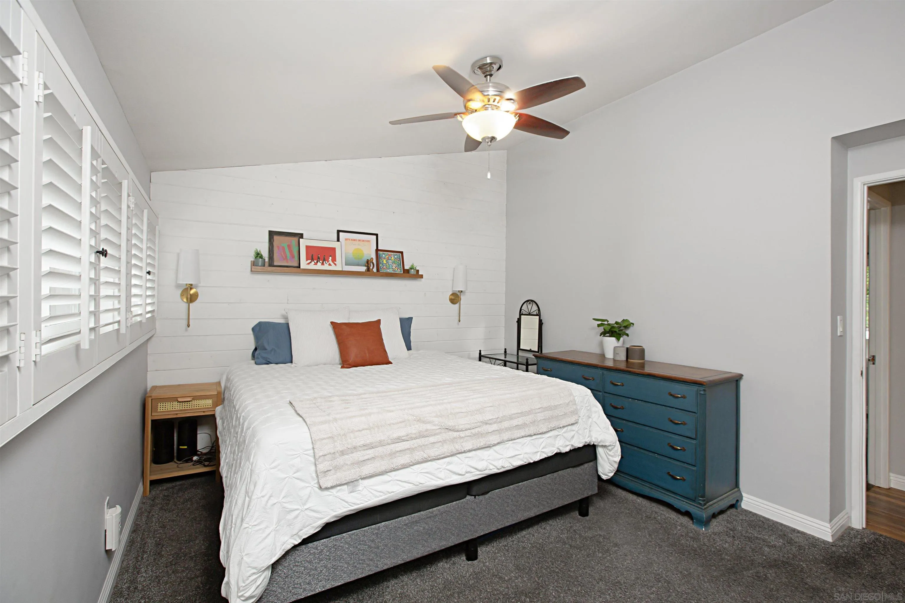 https://cdn.realtyfeed.com/cdn/127/240014207/ea4a1513957aa602e5cb274aa4399416.webp