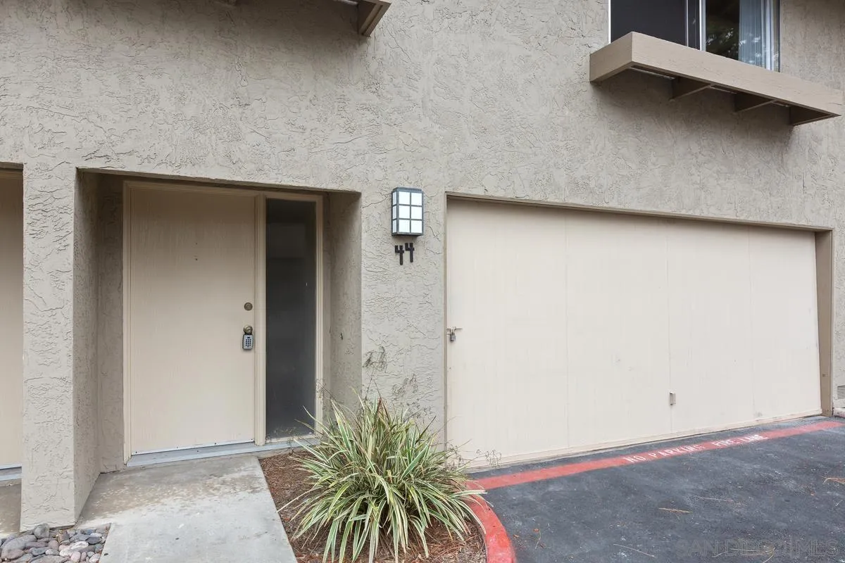Photo #2: 240014321 Listing 
