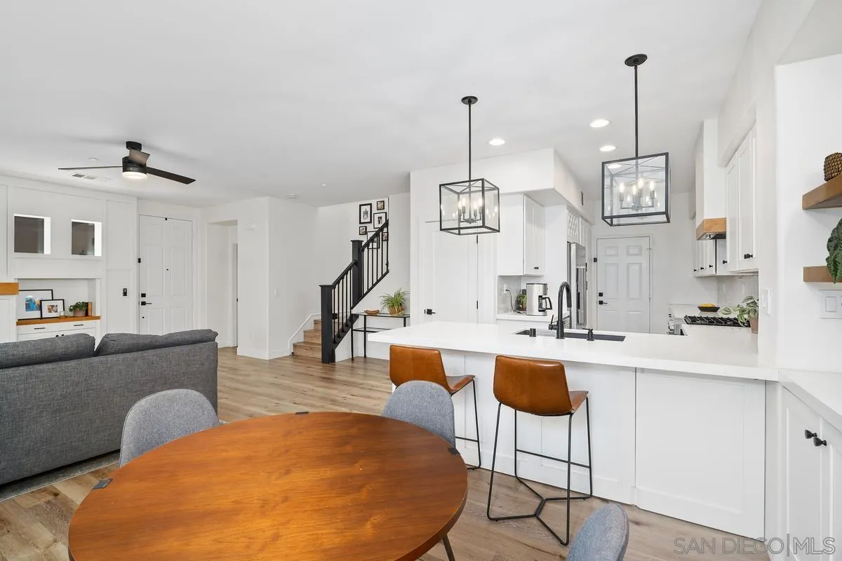 Photo #3: 240014417 Listing 