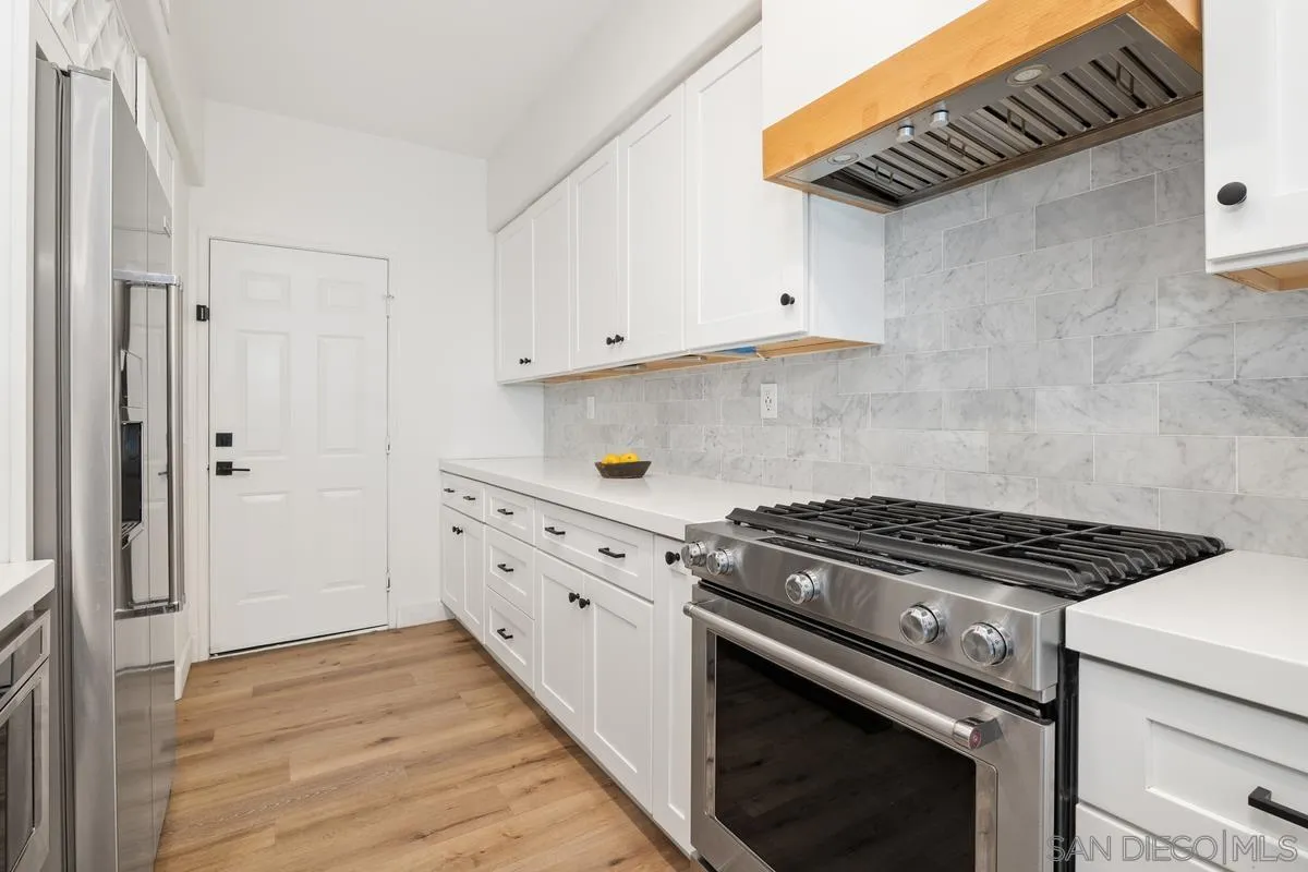 Photo #6: 240014417 Listing 