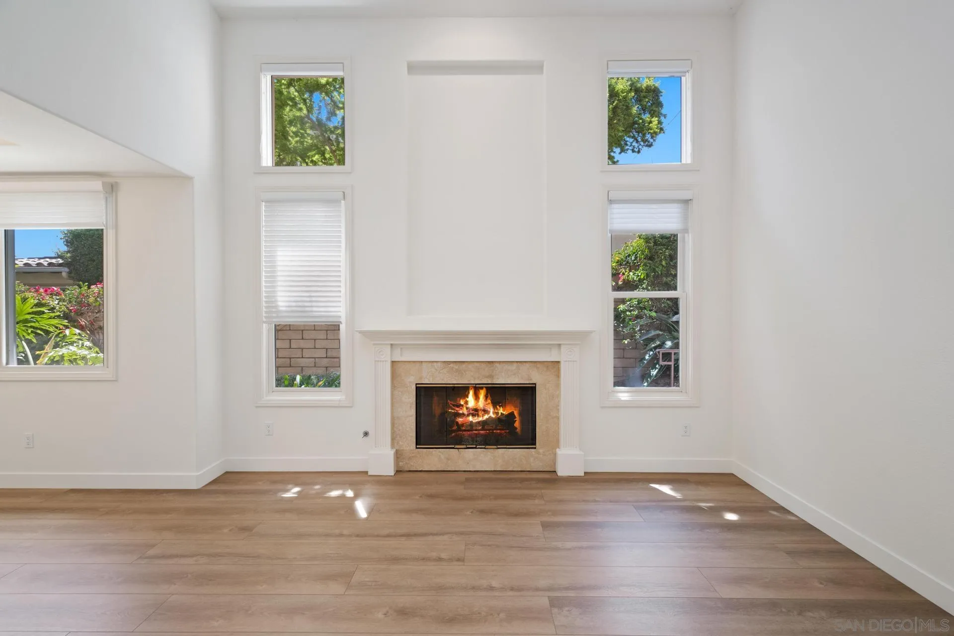 Photo #3: 240014515 Listing 