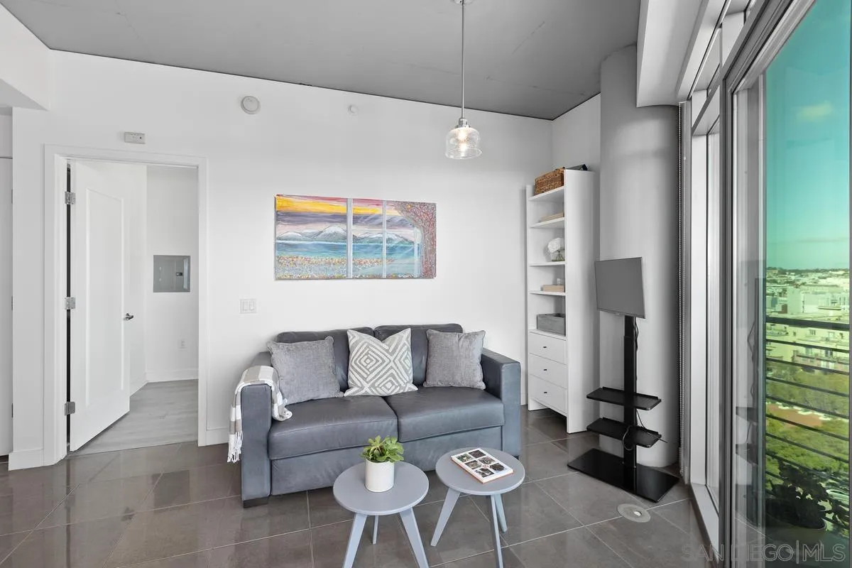Photo #6: 240014664 Listing 