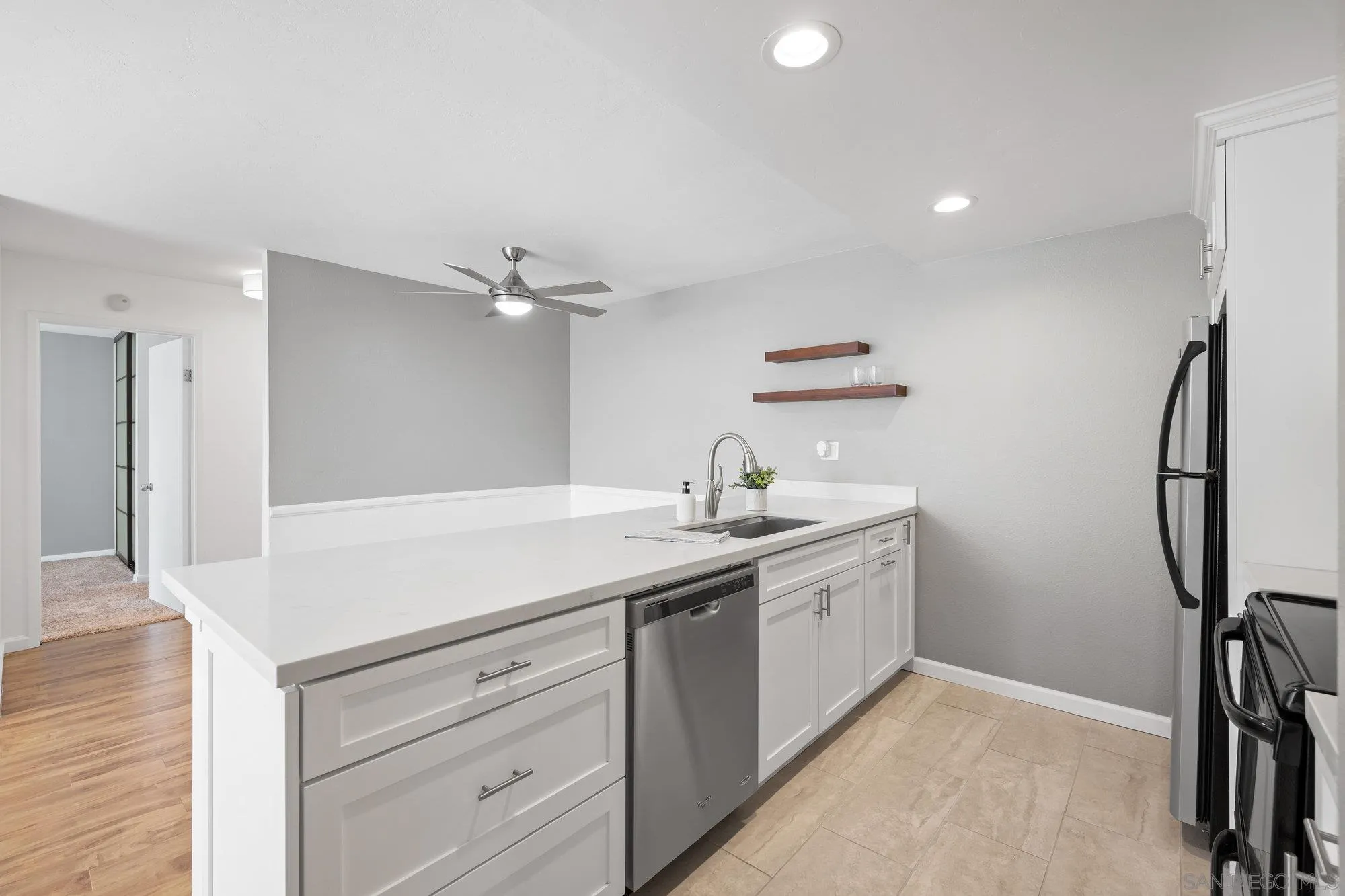 Photo #6: 240014756 Listing 