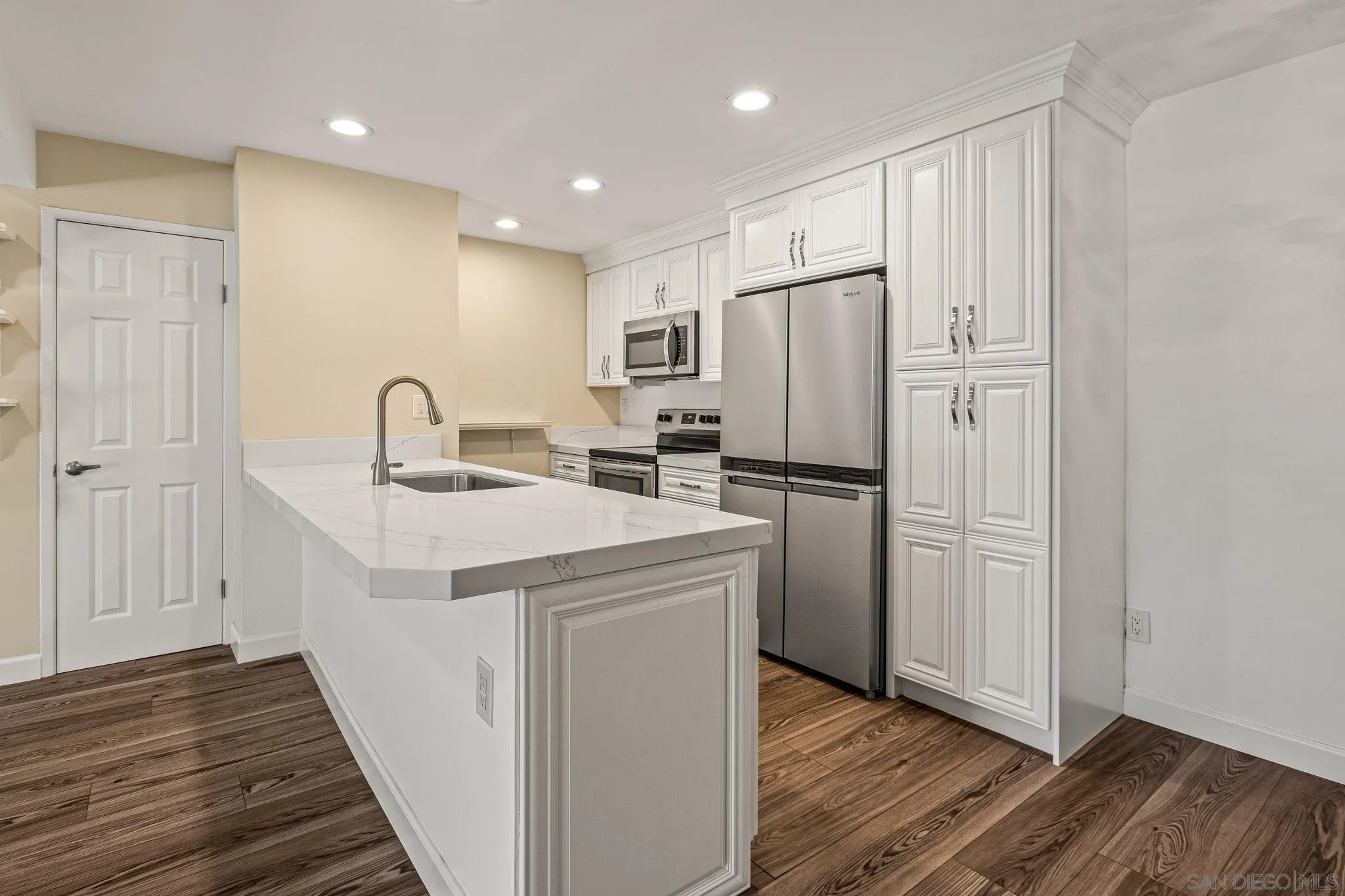 Photo #6: 240014897 Listing 