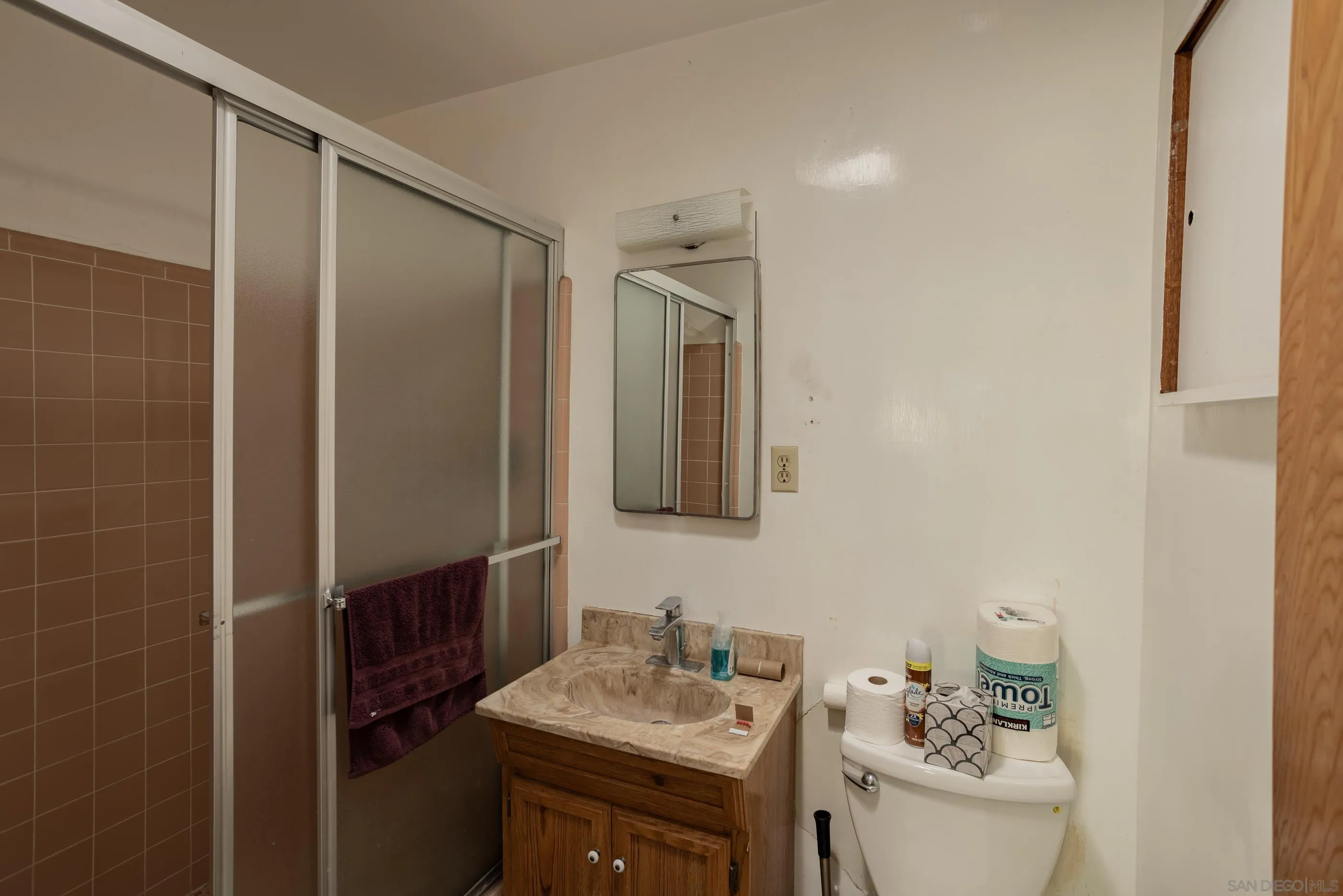 https://cdn.realtyfeed.com/cdn/127/240014928/d08ecdb50dbaf88318e691169a4ec940.webp