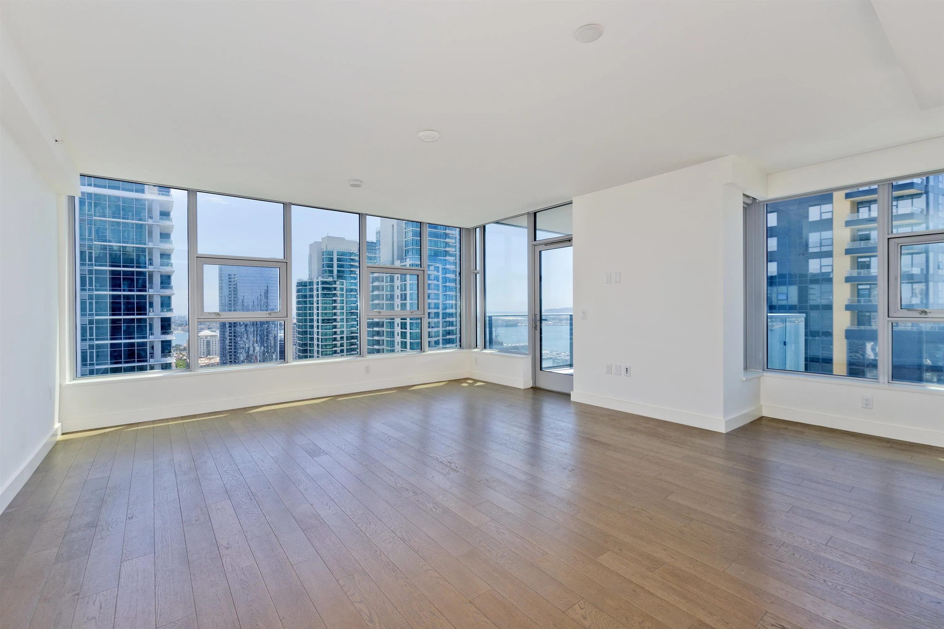 Photo #3: 240014992 Listing 