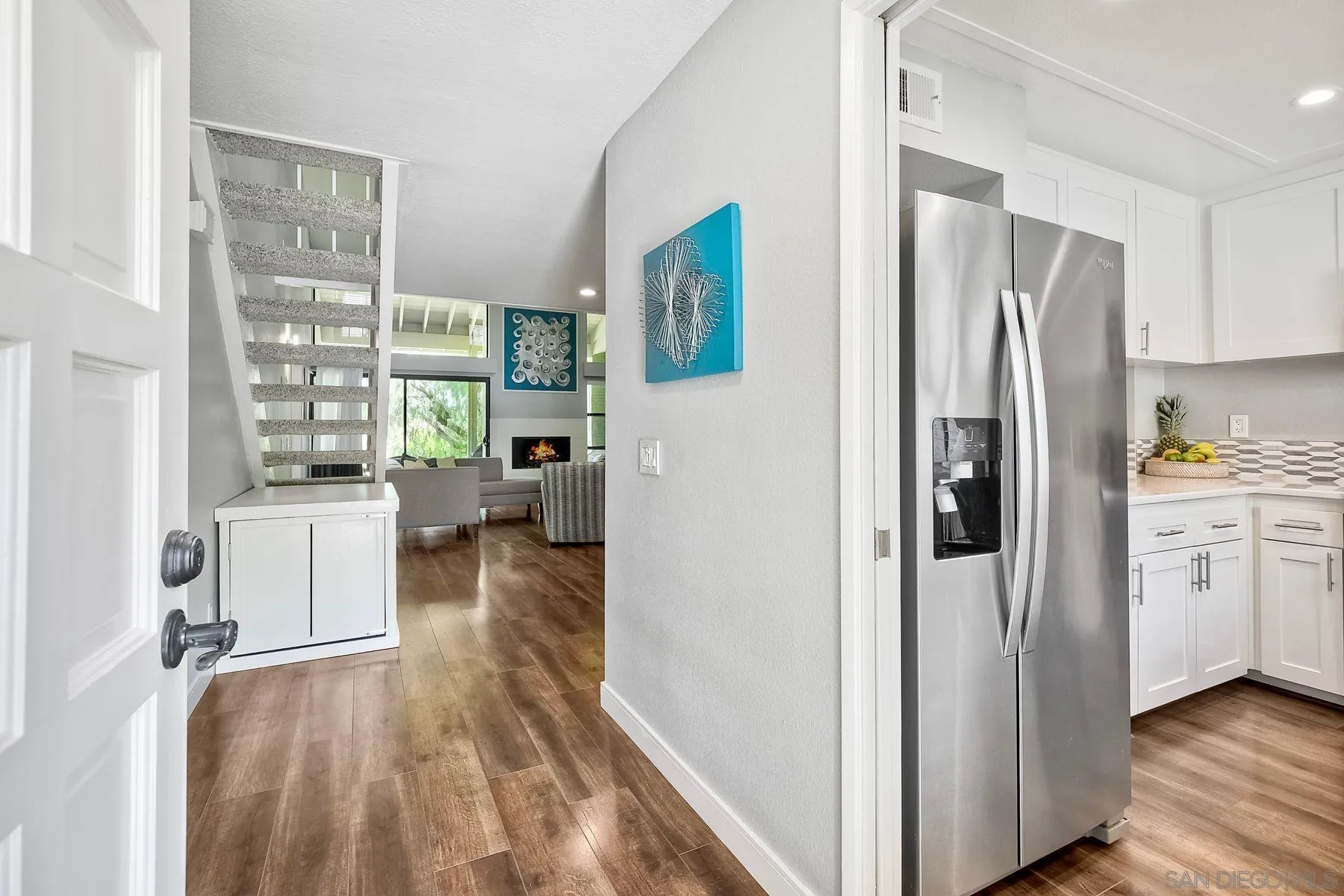 Photo #5: 240015039 Listing 