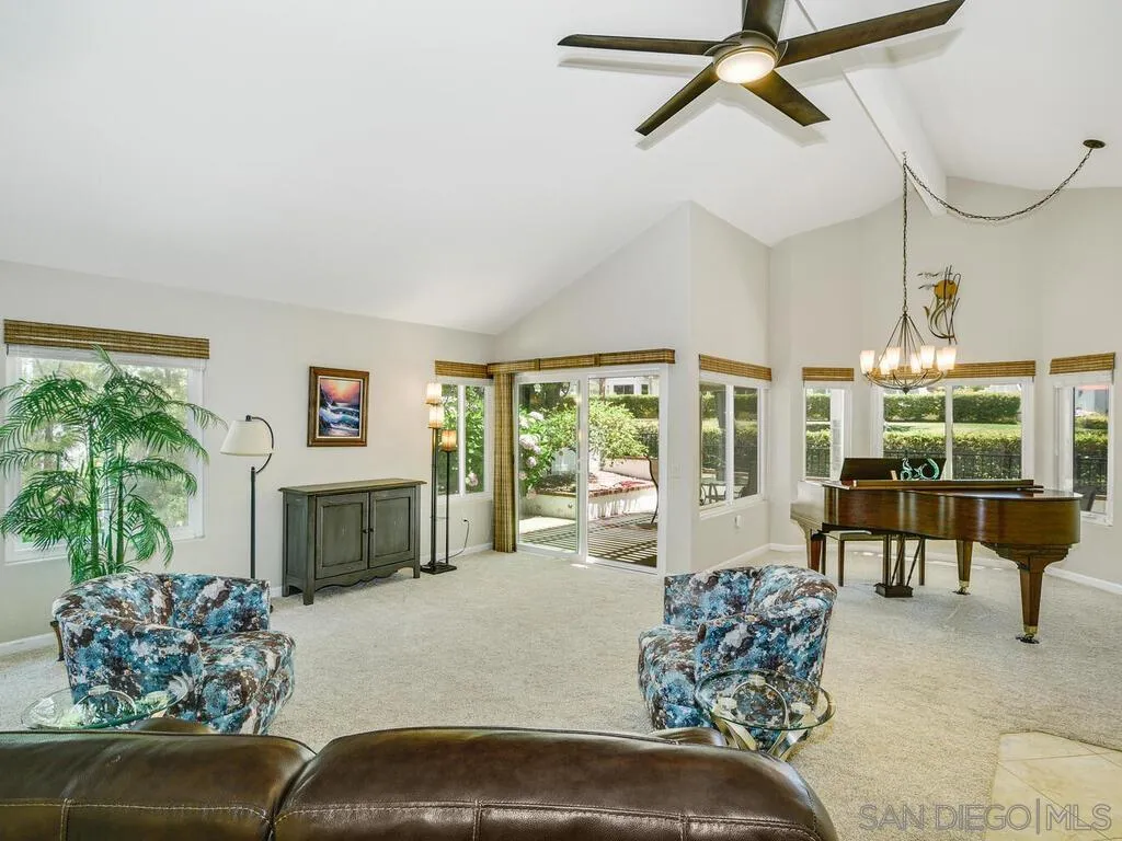 Photo #5: 240015044 Listing 