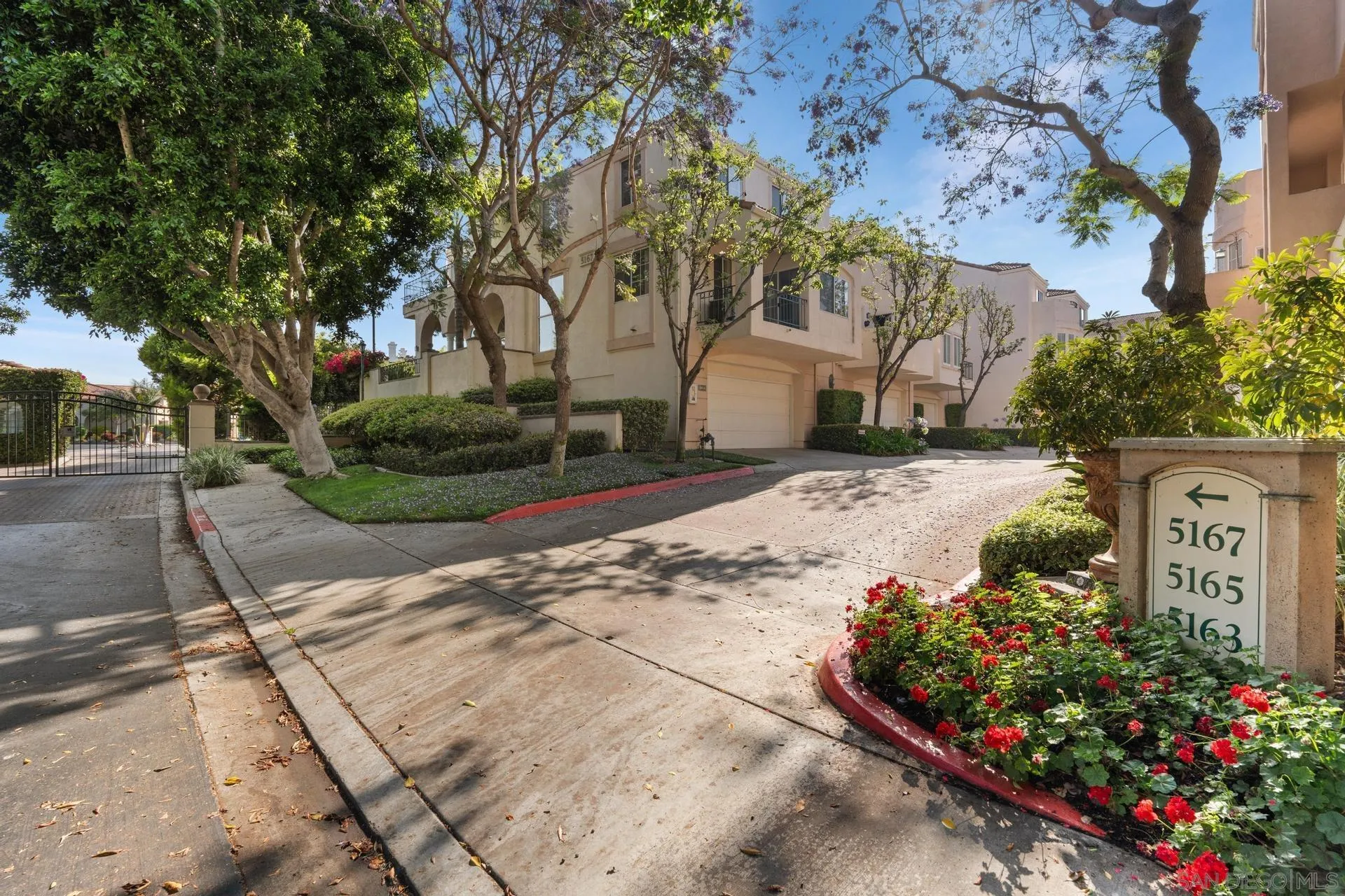 Photo #4: 240015047 Listing 