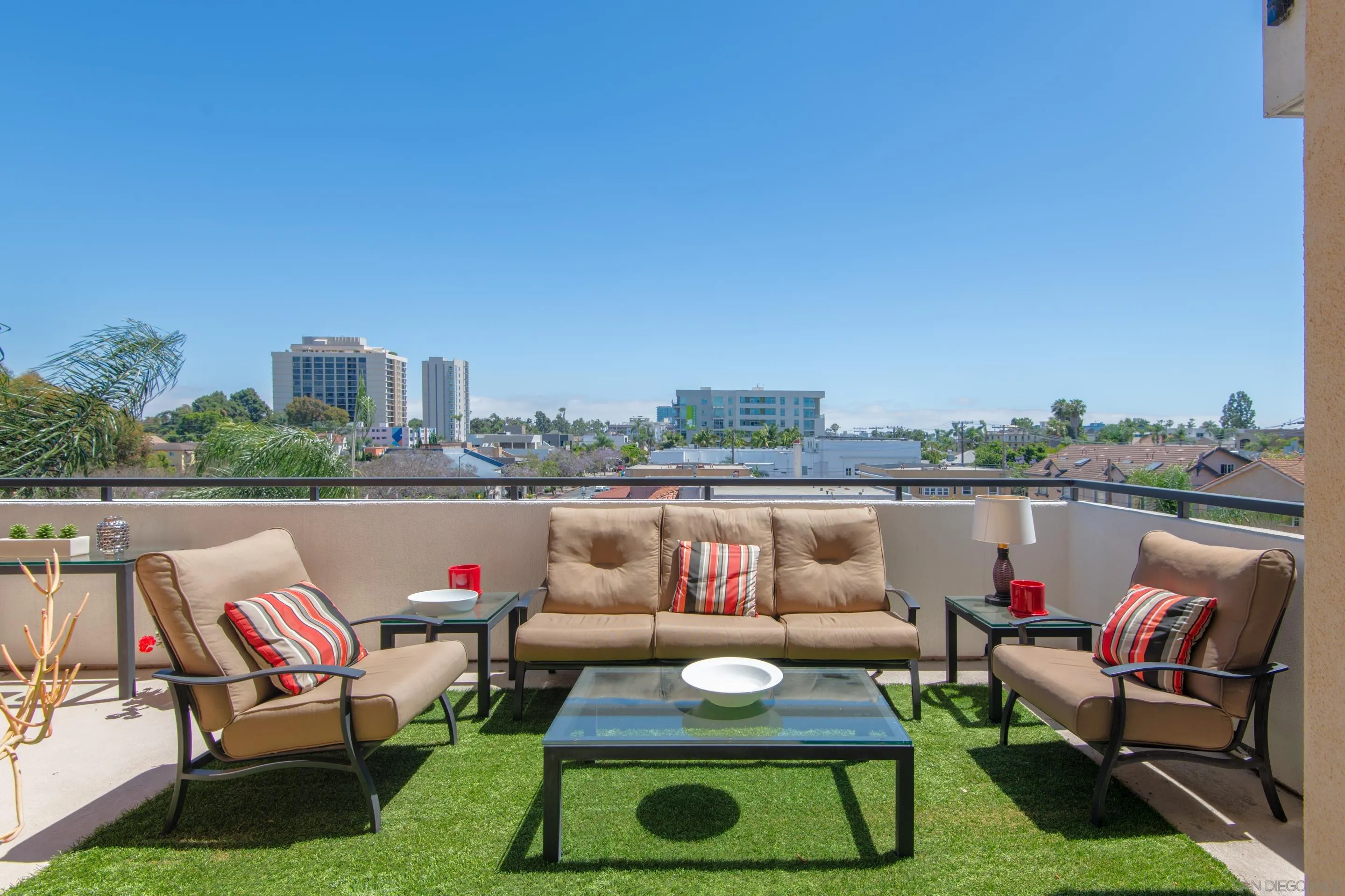 Photo #5: 240015332 Listing 