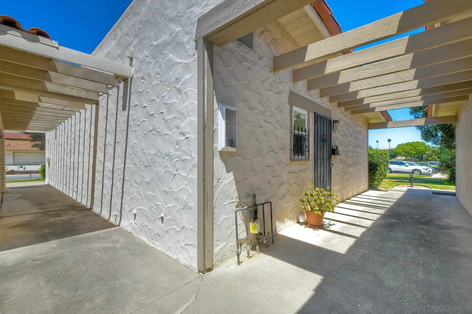 Photo #6: 240015367 Listing 