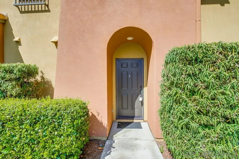 Photo #5: 240015406 Listing 