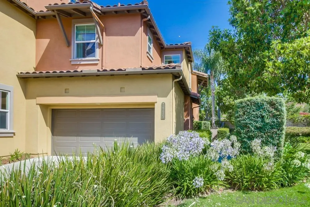 Photo #3: 240015406 Listing 