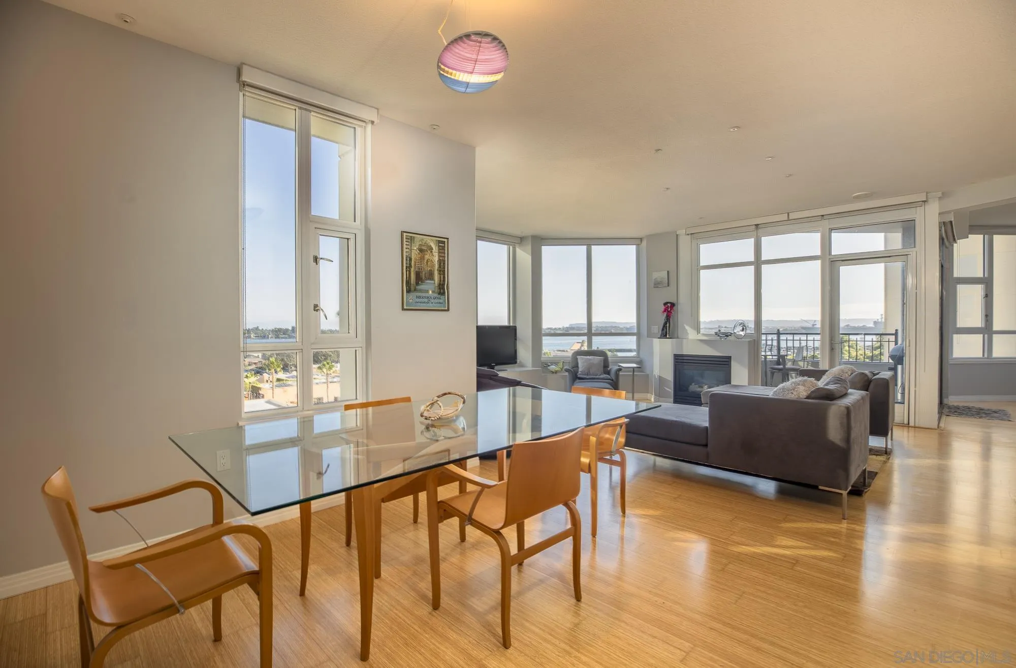 Photo #6: 240015437 Listing 