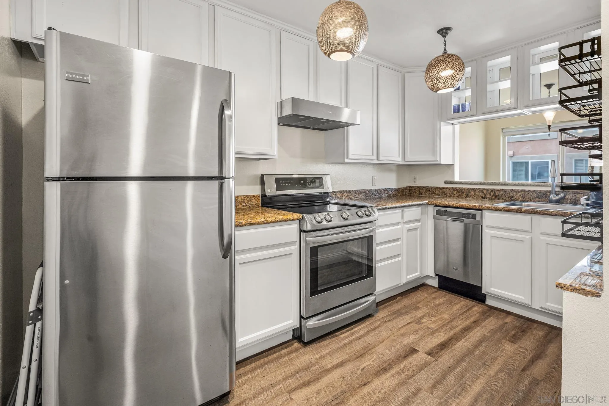 Photo #6: 240015450 Listing 
