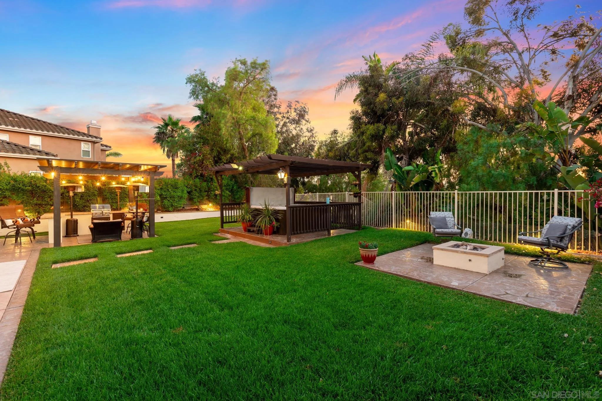 https://cdn.realtyfeed.com/cdn/127/240015456/1bc64139c2680b2612633d38728cdf52.webp