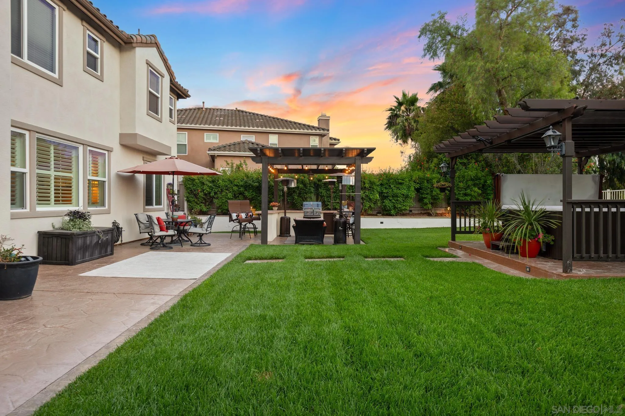 https://cdn.realtyfeed.com/cdn/127/240015456/3c3702460198e7c52886a5f9345f0b9e.webp