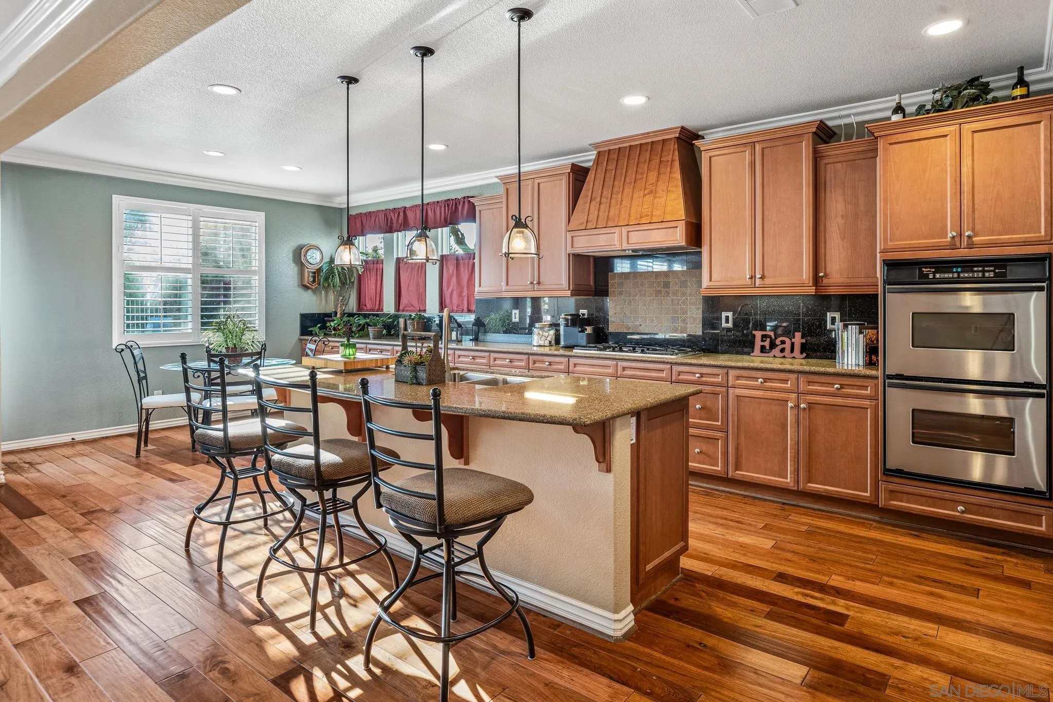 https://cdn.realtyfeed.com/cdn/127/240015456/5916d1eb7d6510854e3fbbc2e234aa0b.webp